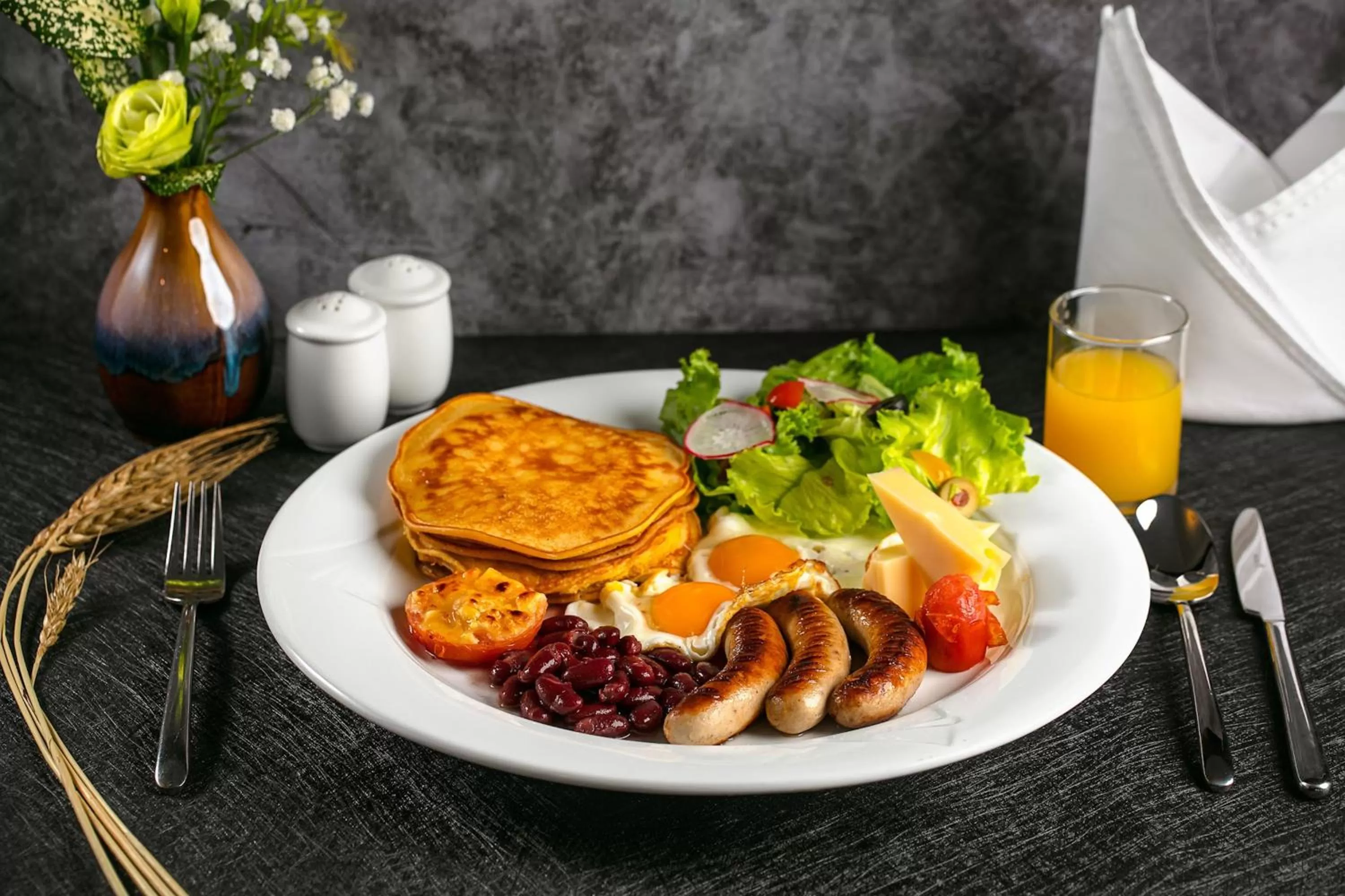 Breakfast in The Tray Hotel Hai Phong