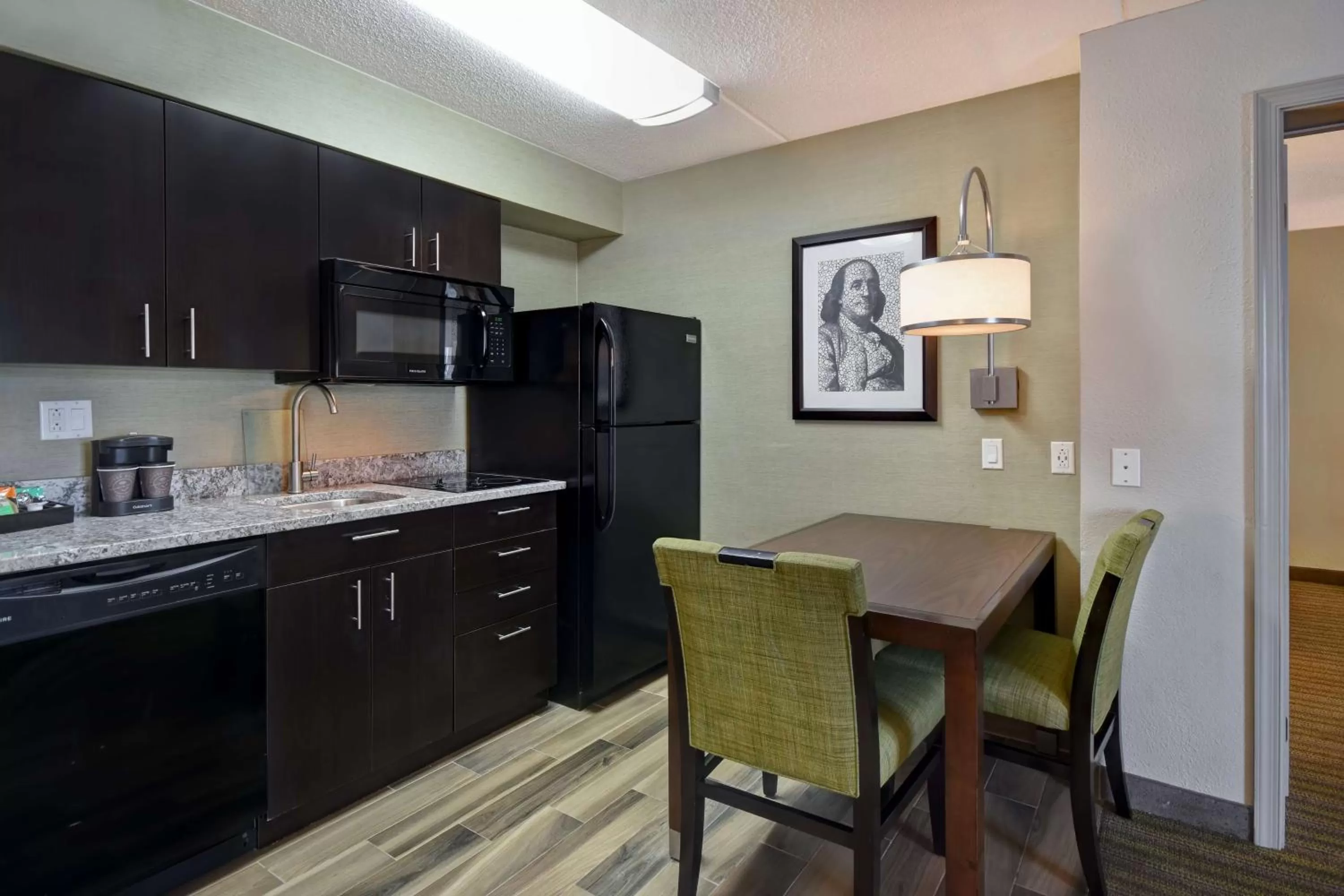 Kitchen or kitchenette in Homewood Suites by Hilton Philadelphia-Great Valley