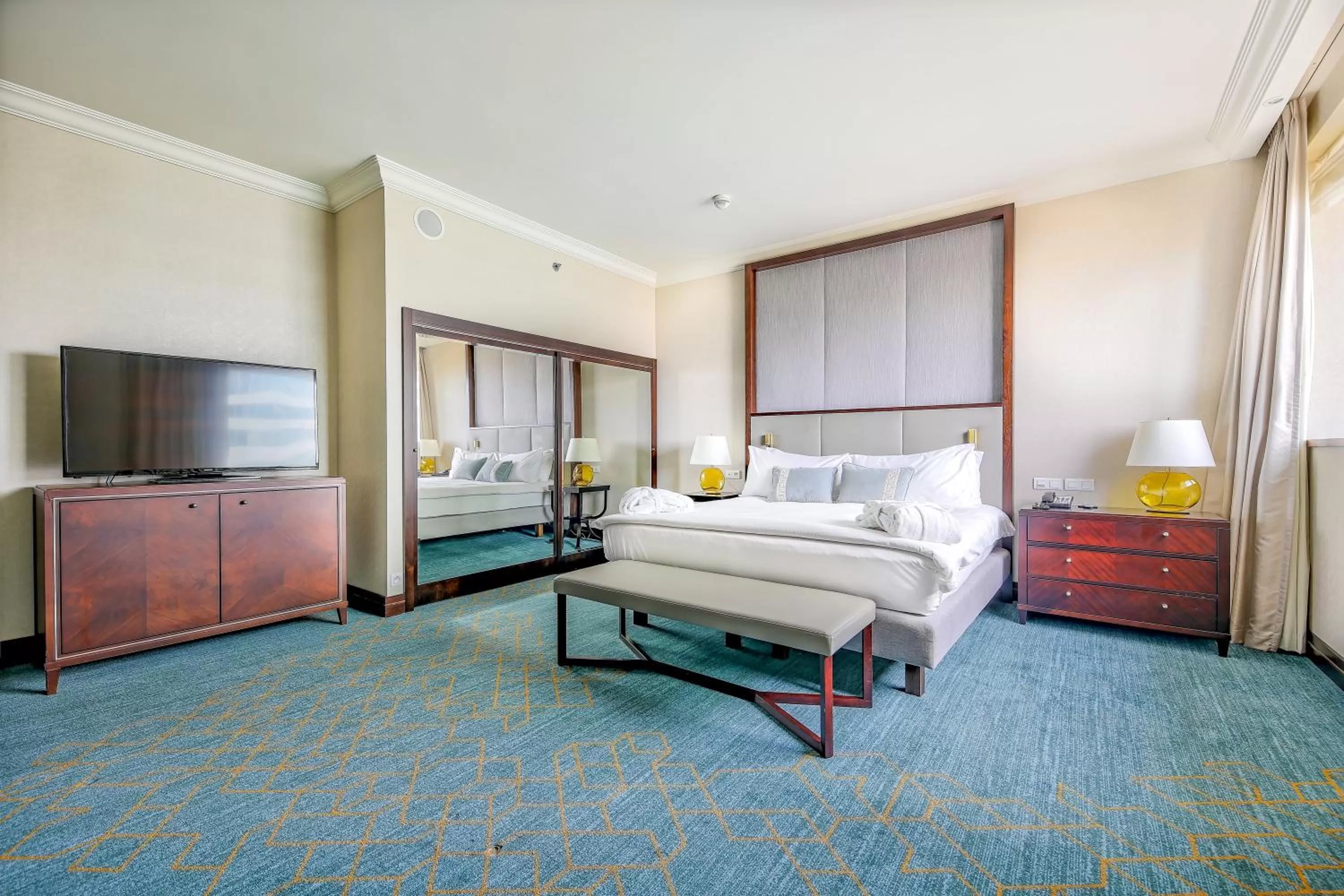 Photo of the whole room, Bed in InterContinental Warszawa by IHG