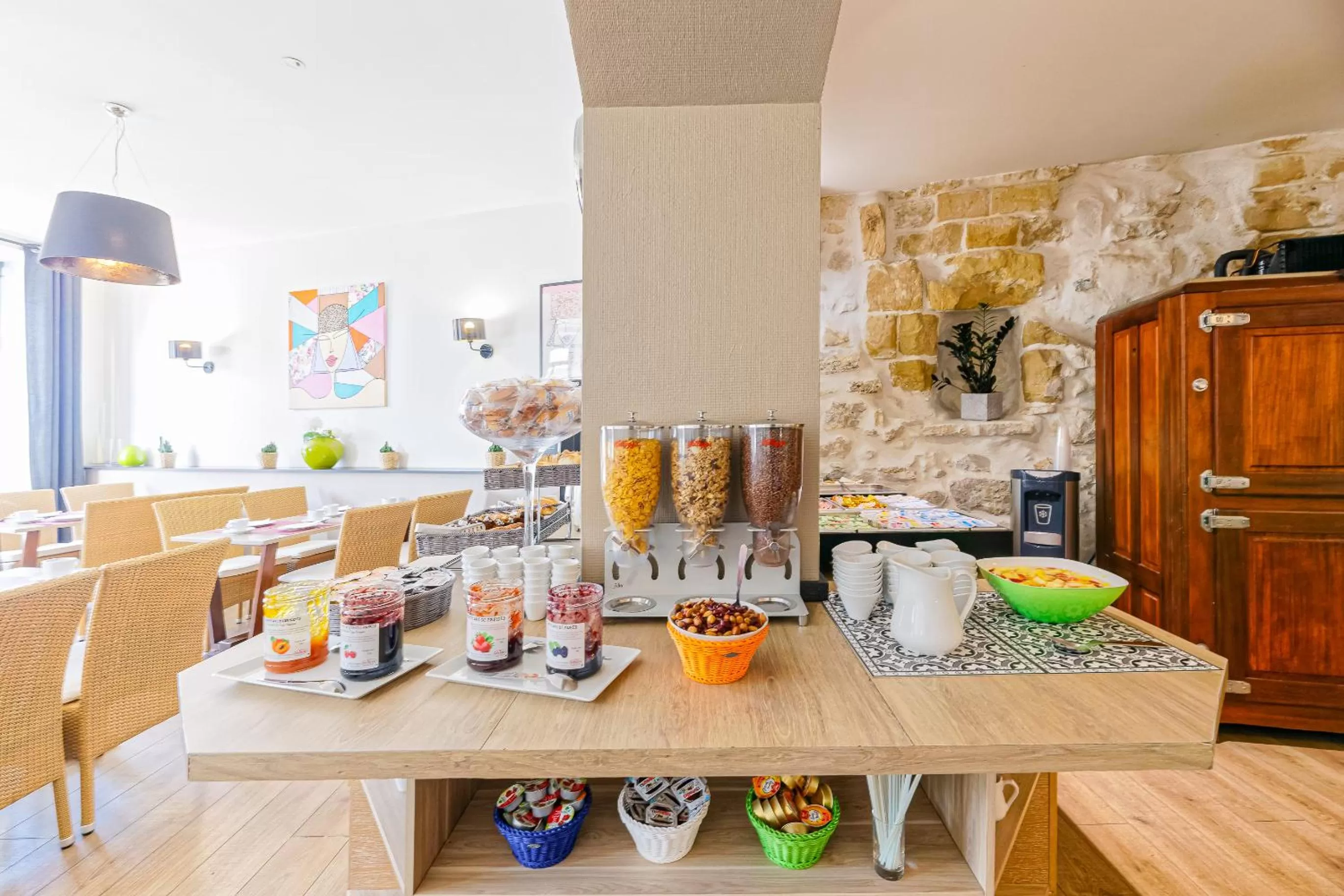 Food and drinks in Hotel Cote Basque