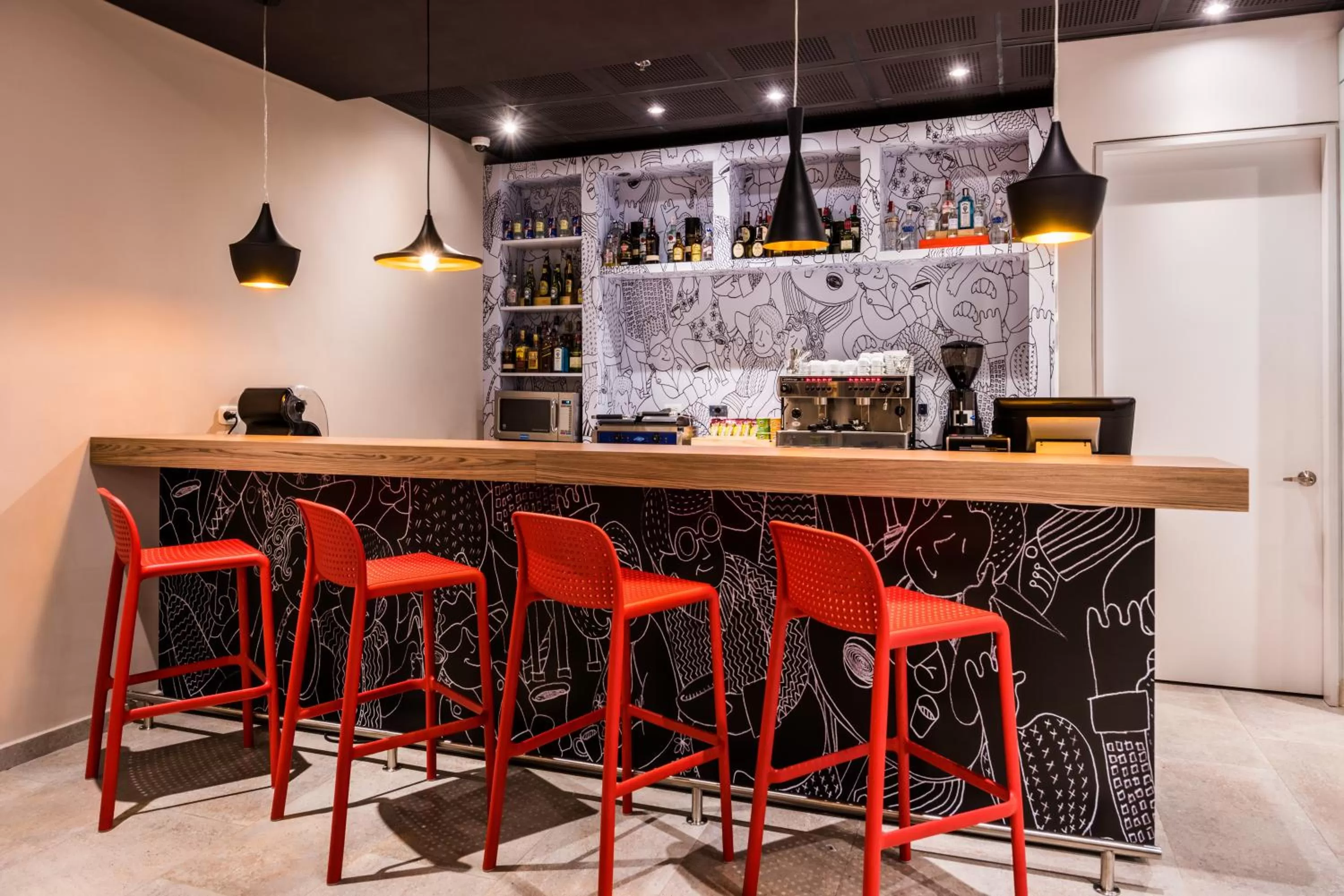 Lounge or bar in ibis Barranquilla