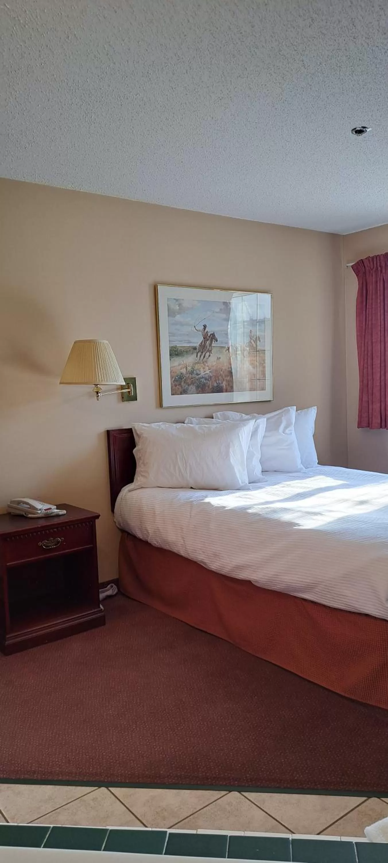 Bedroom, Bed in Travelodge by Wyndham Lacombe