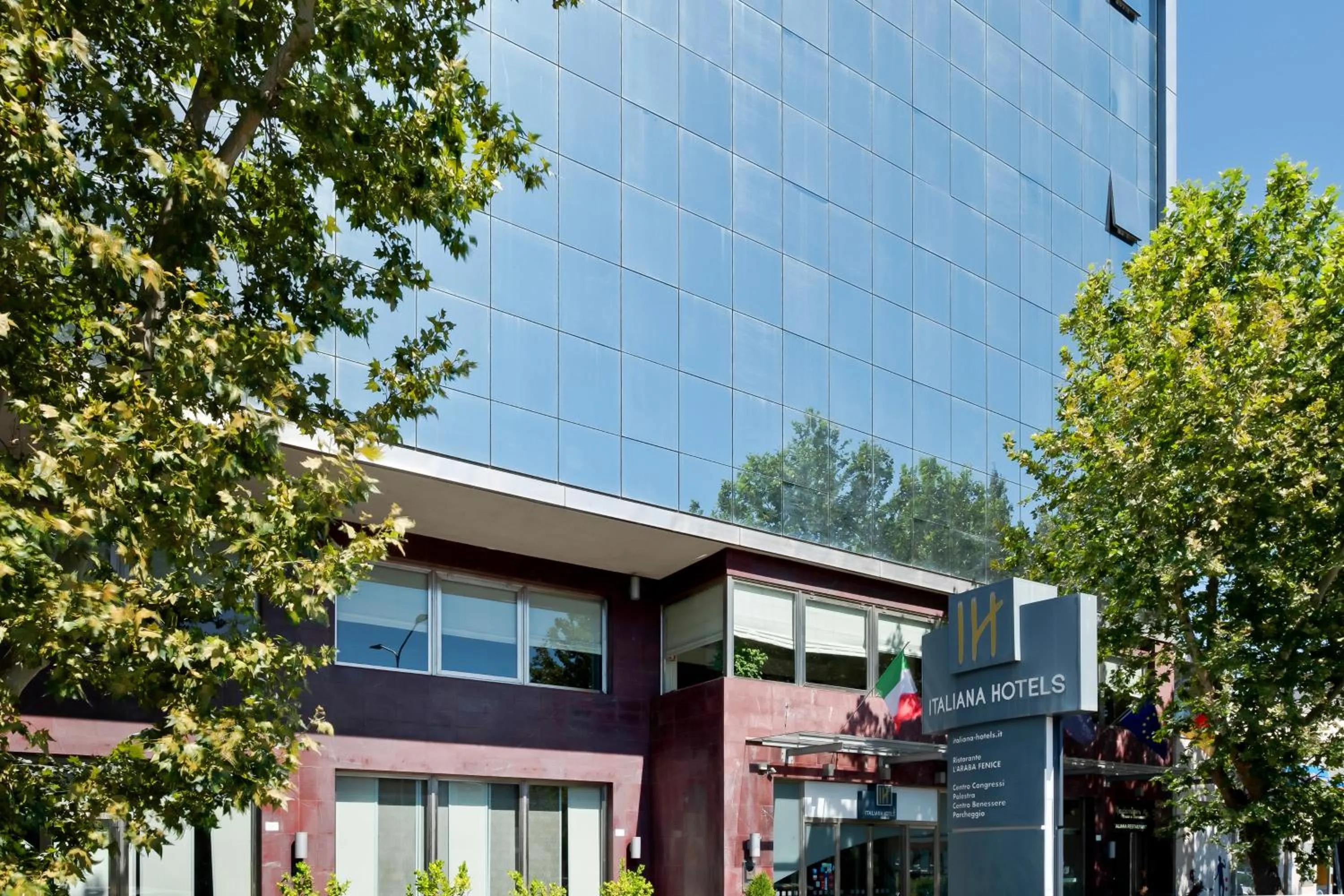 Facade/entrance in Italiana Hotels Cosenza