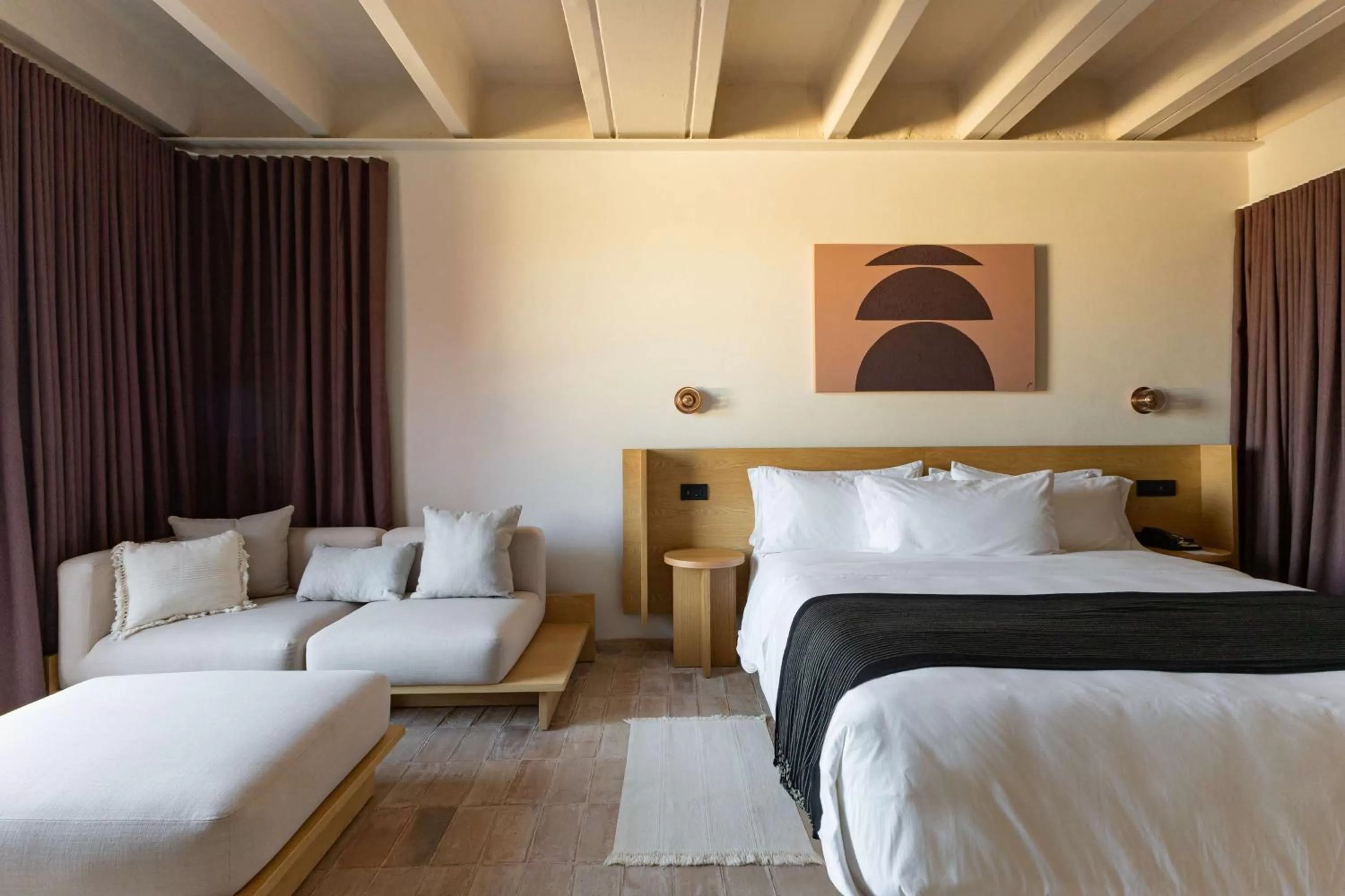 Living room, Bed in Albor San Miguel de Allende, Tapestry Collection by Hilton