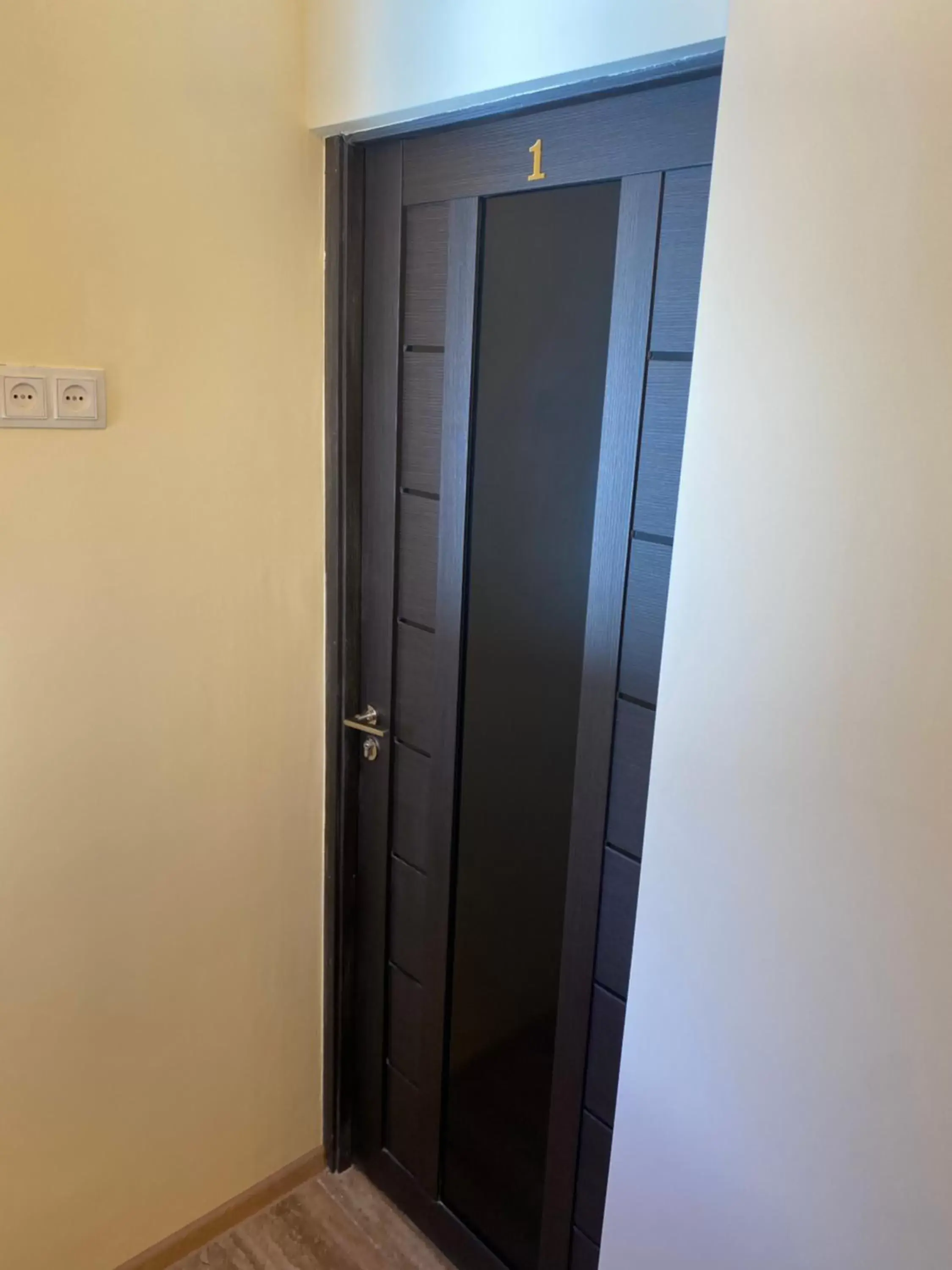 Twin Room with Bathroom - single occupancy in Karine B&B Twin Room with Bathroom - single occupancy in Karine B&B