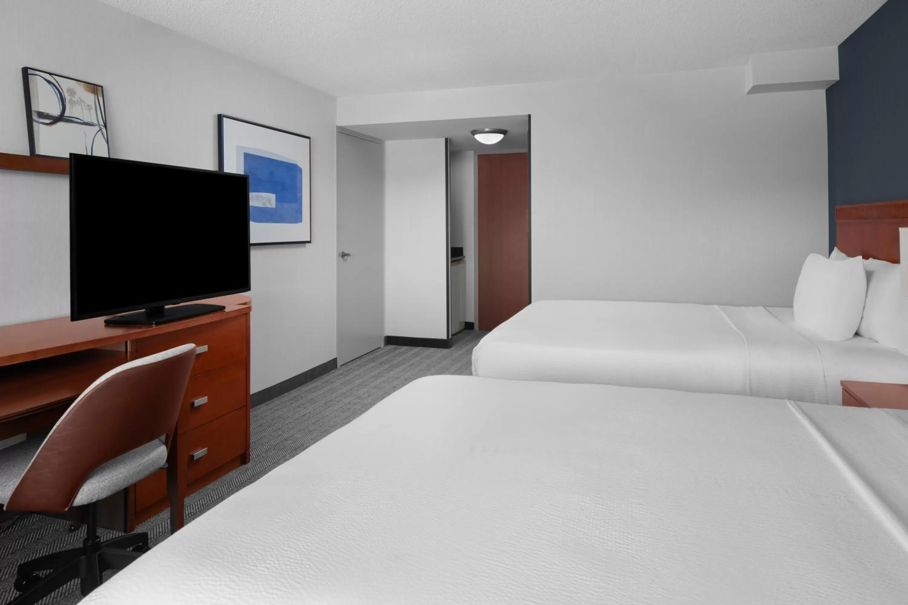 Bed in Courtyard by Marriott San Diego Rancho Bernardo