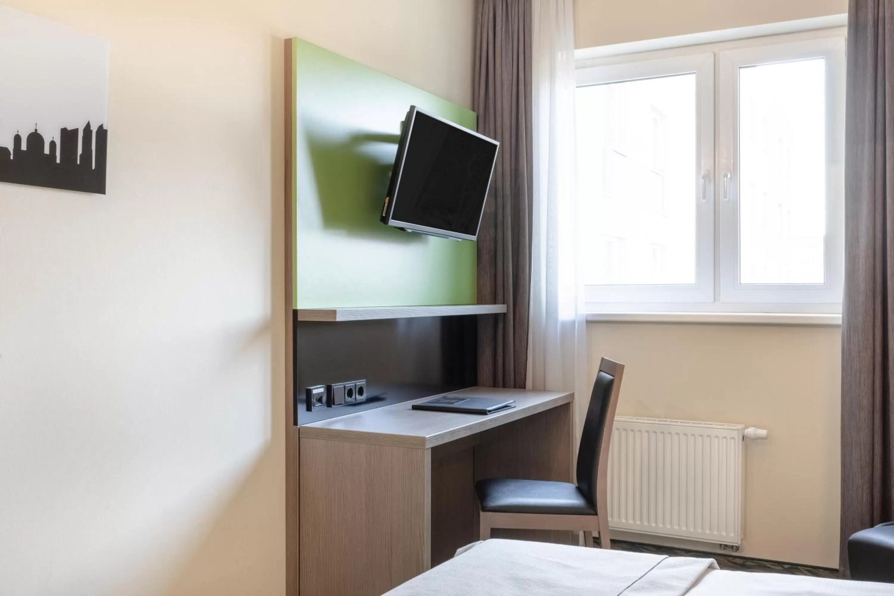TV and multimedia in Hotel Aldea Berlin