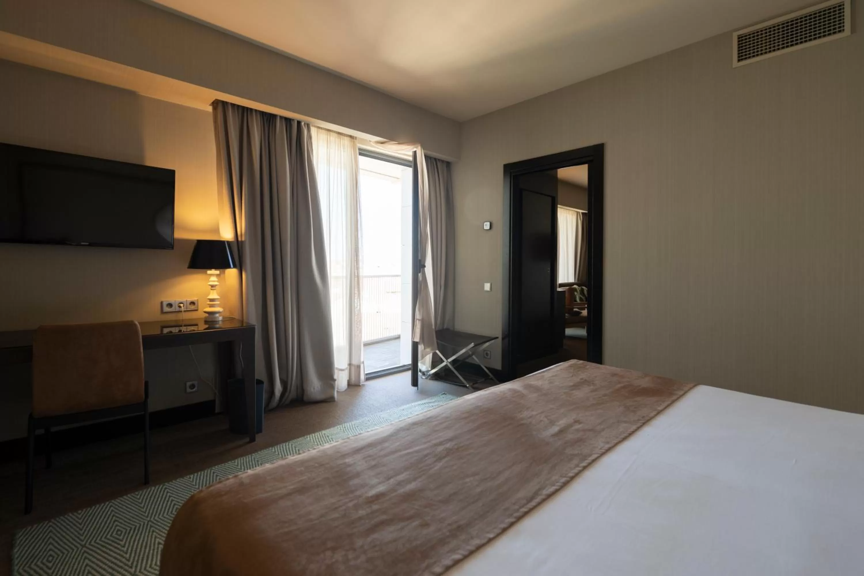 Bedroom, Bed in Barceló León Conde Luna