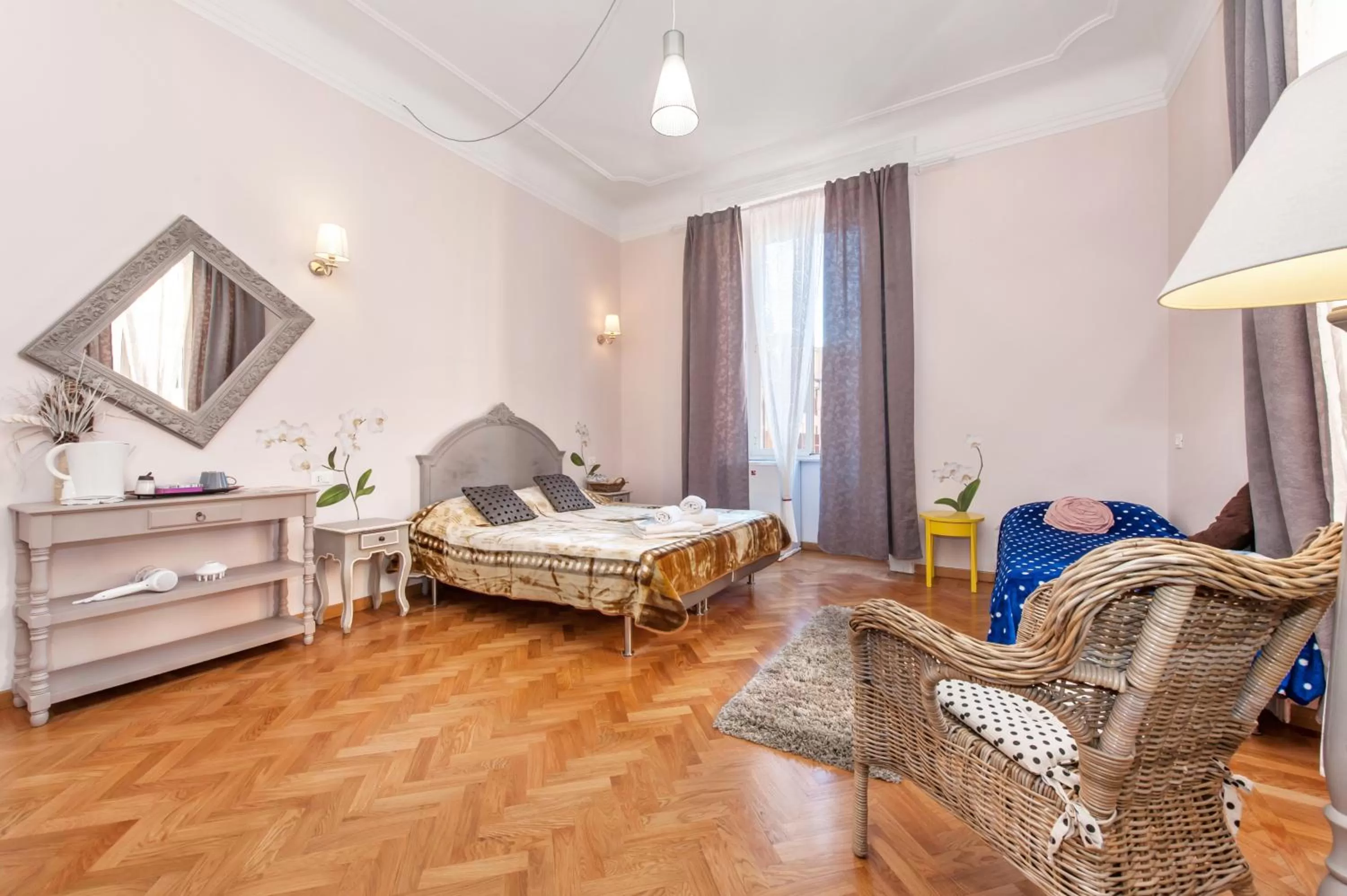 Bed in Sesto Suites Central