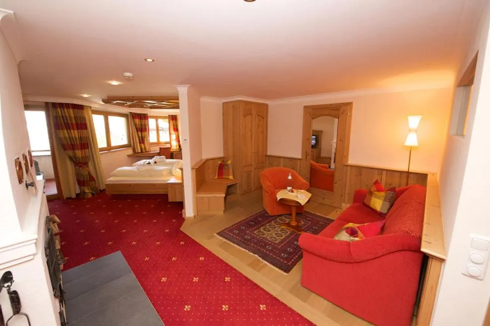 Photo of the whole room, Bed in JUFA Alpenhotel Saalbach