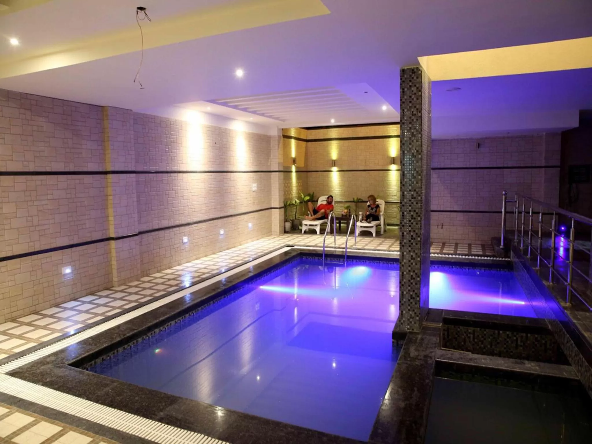 Pool view in Hotel Taj Villa- Agra