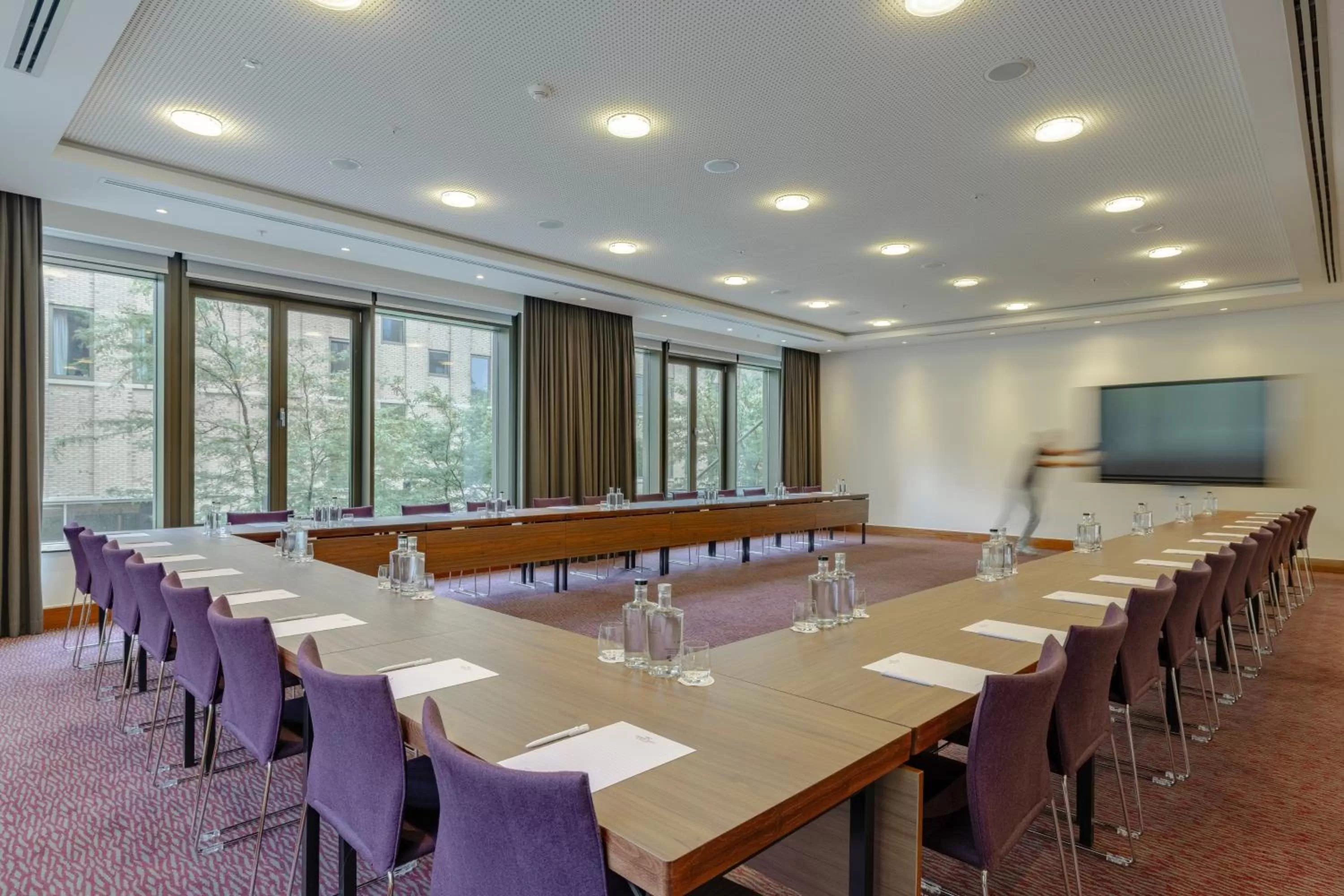 Meeting/conference room in Crowne Plaza Amsterdam - South by IHG