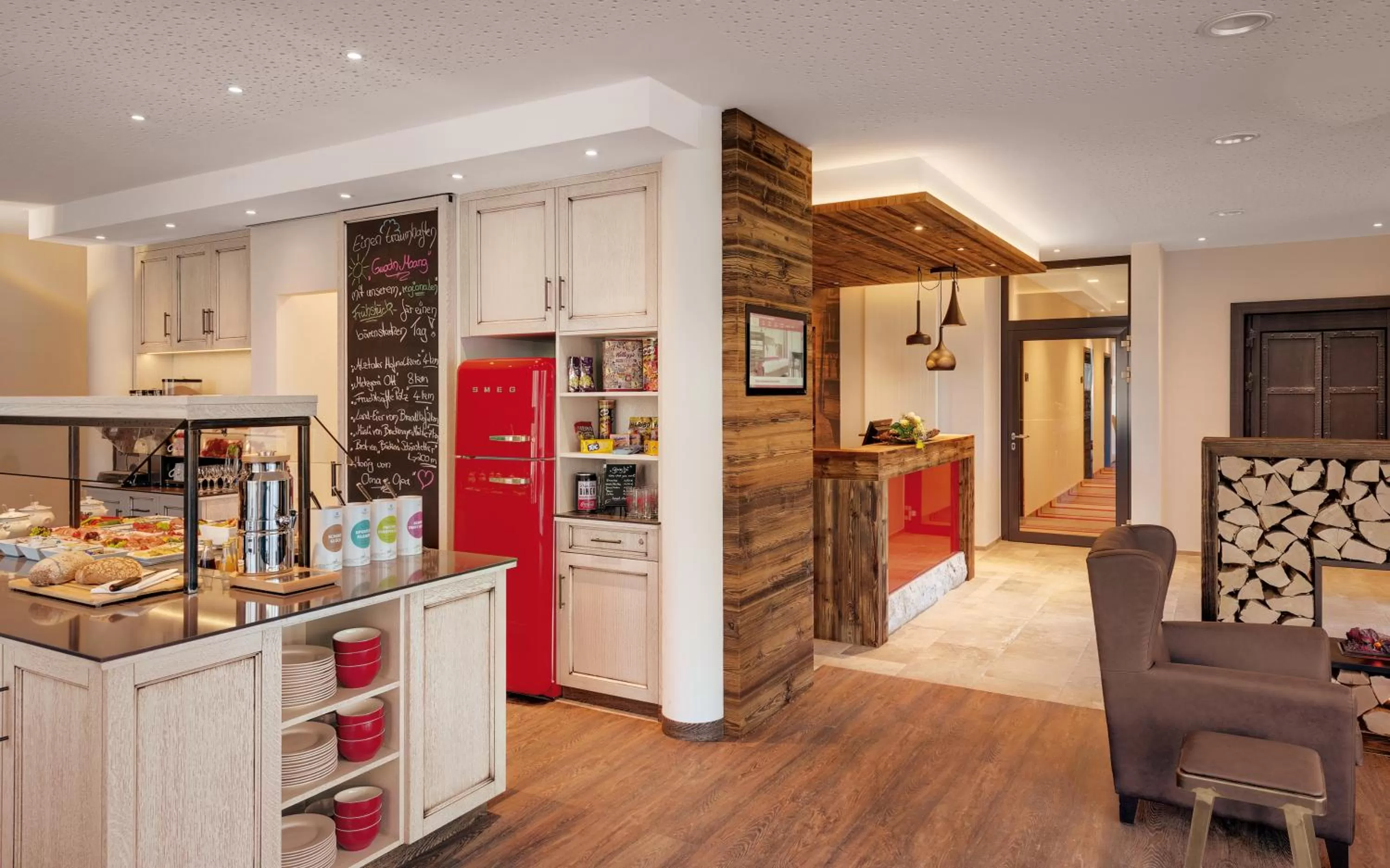 Buffet breakfast in Hotel Traumschmiede