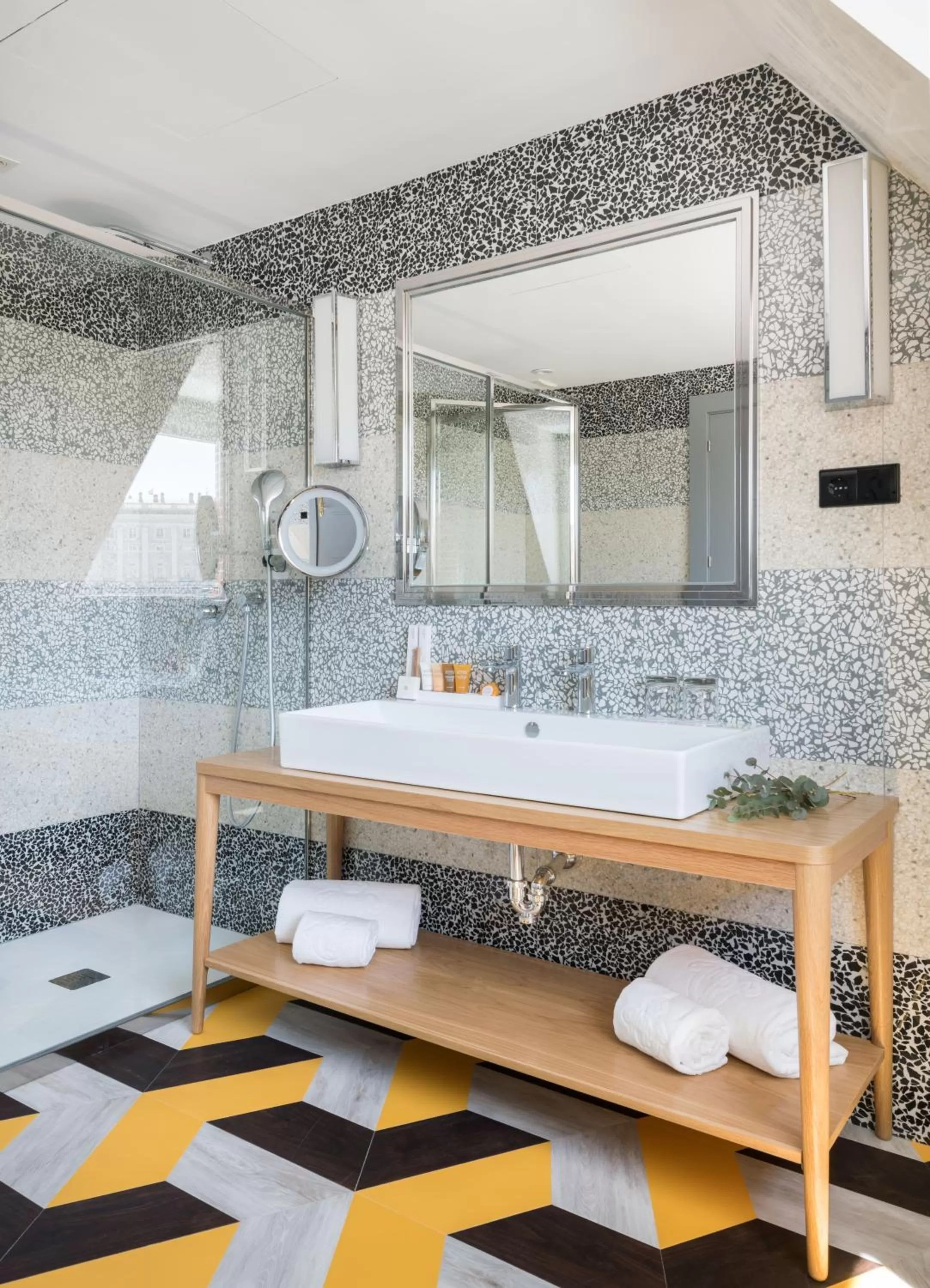 Bathroom in Principe Pio