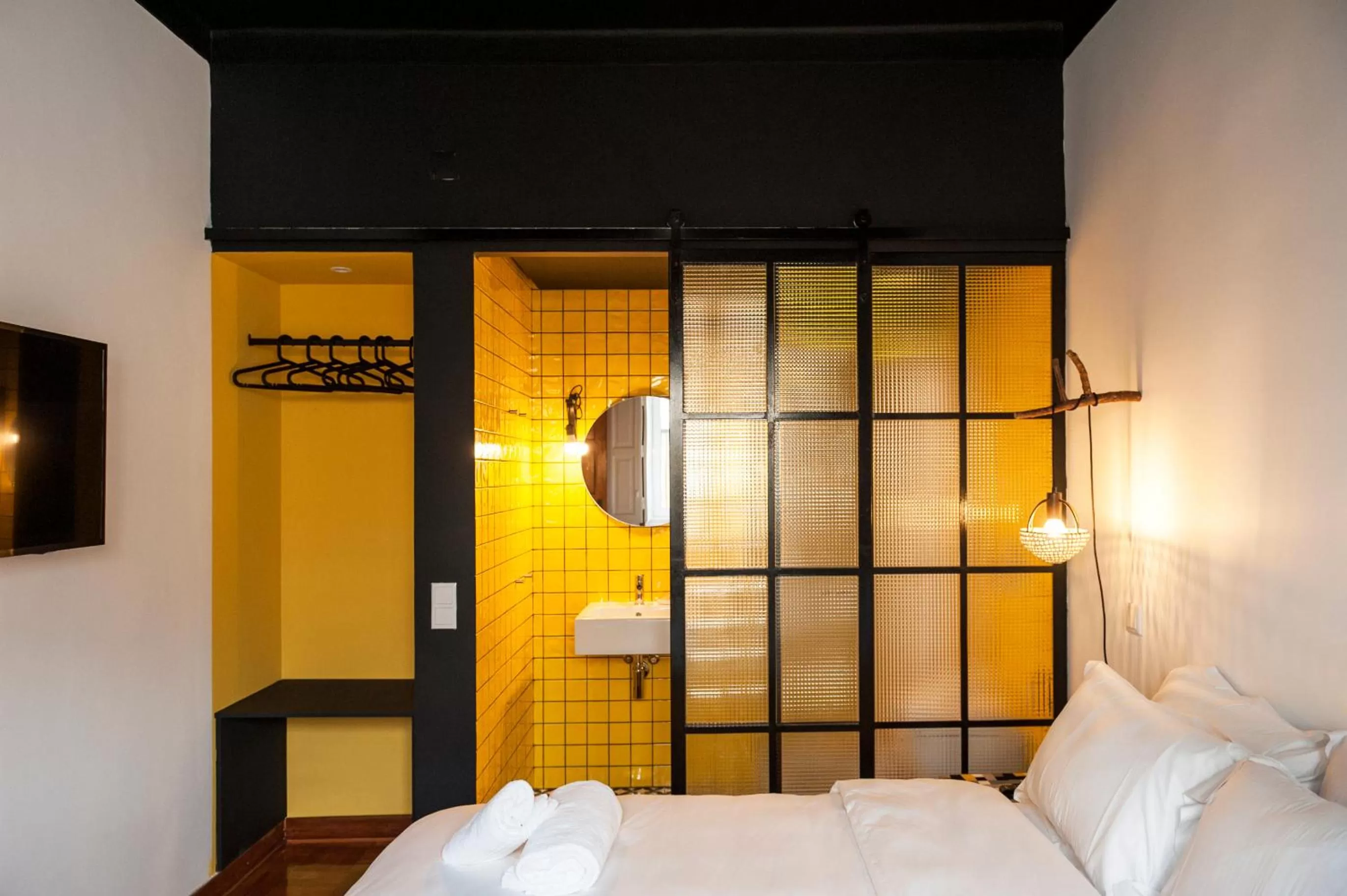 Bed in Lemon Tree Stay