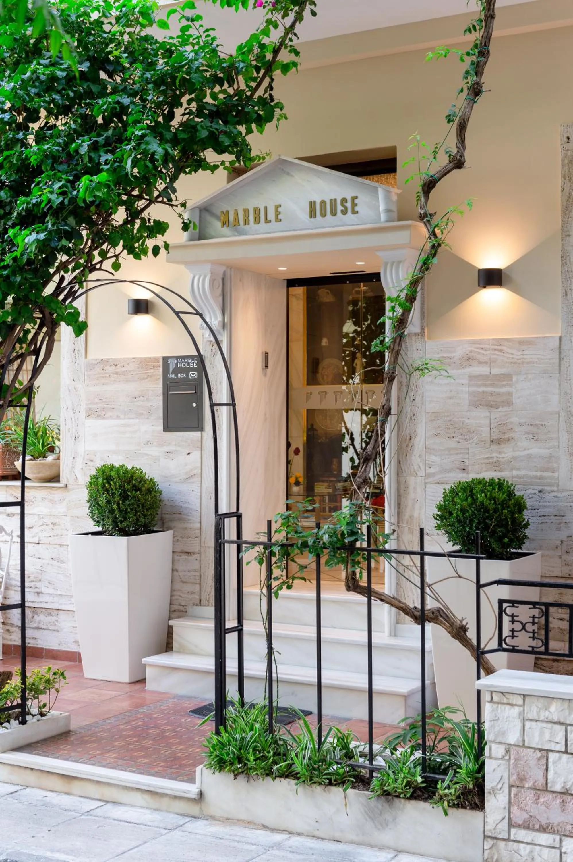 Facade/entrance in Marble House