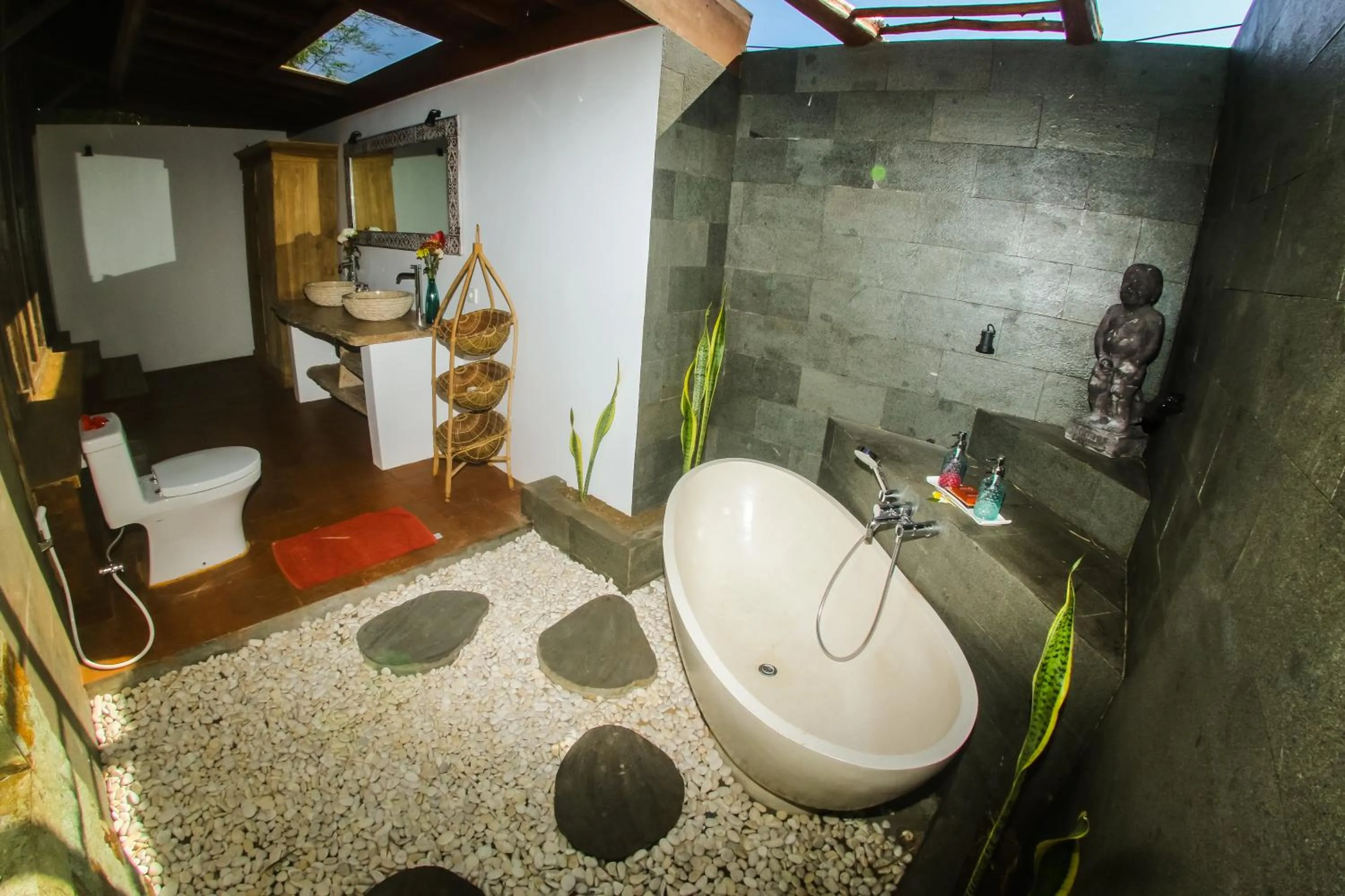 Flower Bud Bungalow Balangan