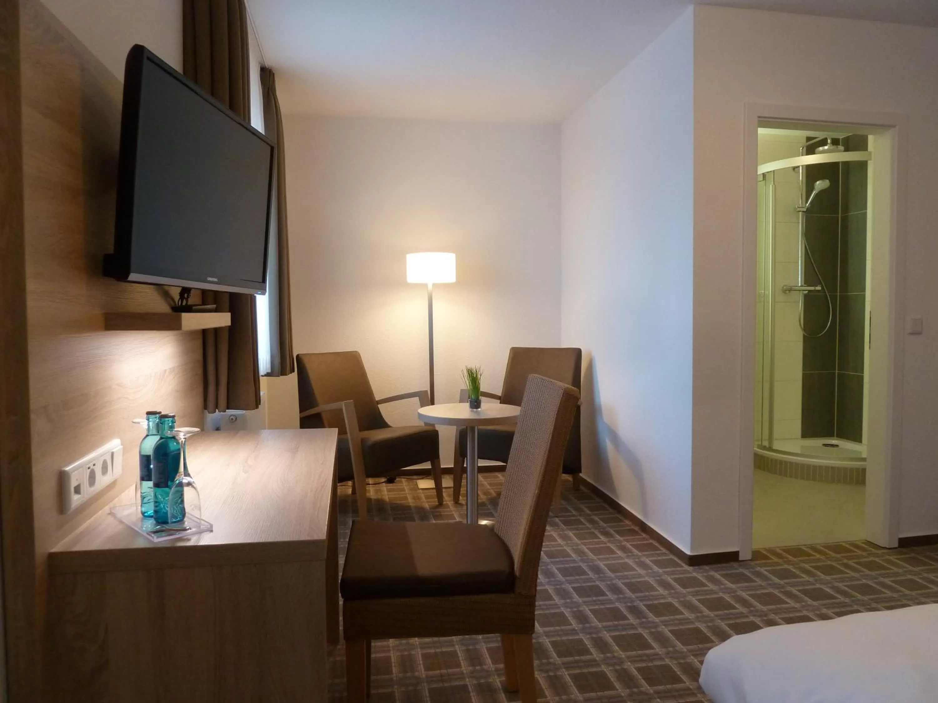 Photo of the whole room, Bed in Hotel-Restaurant Goldenstedt