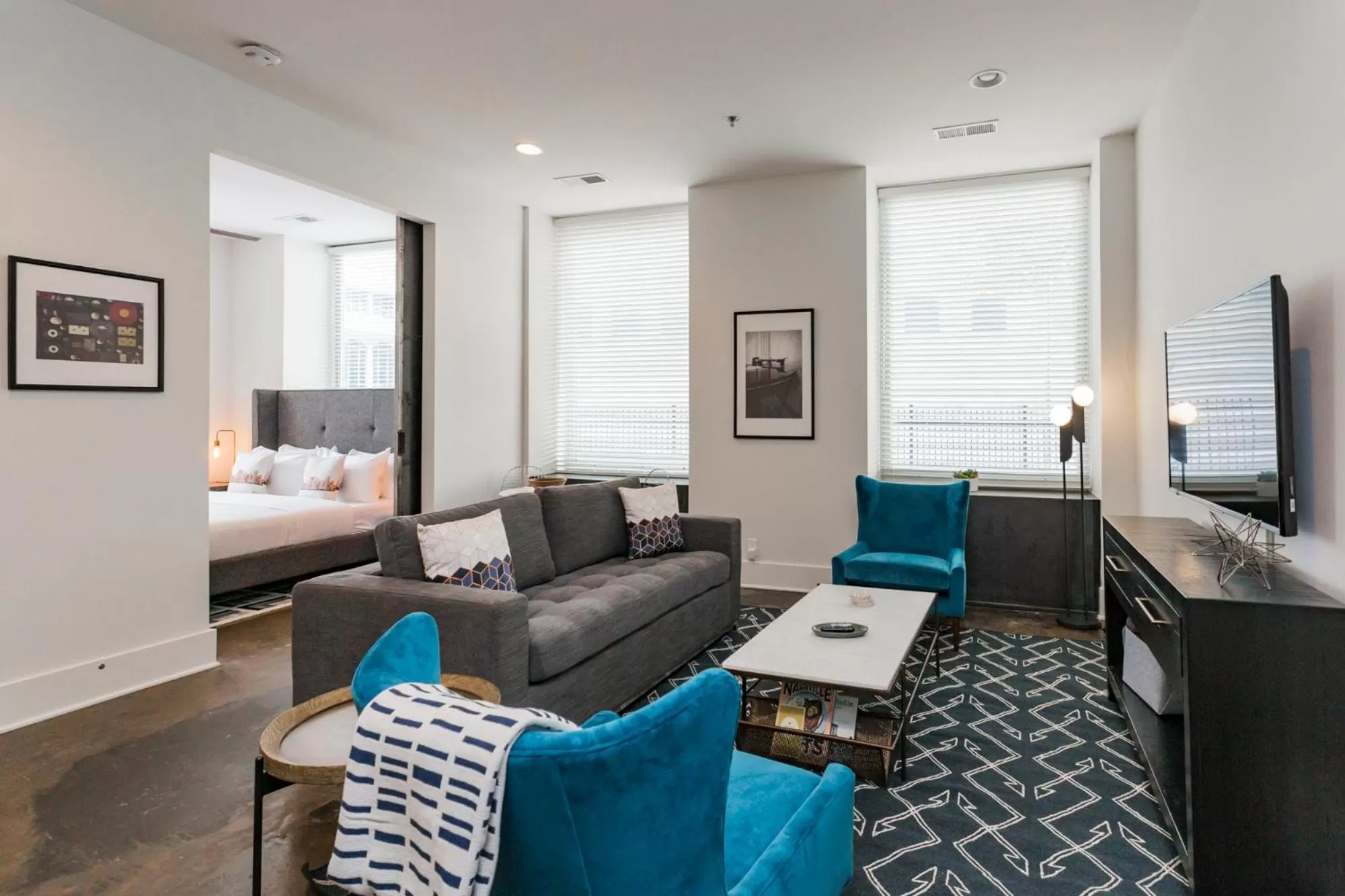 Living room, Bed in Mint House at The Reserve - Nashville