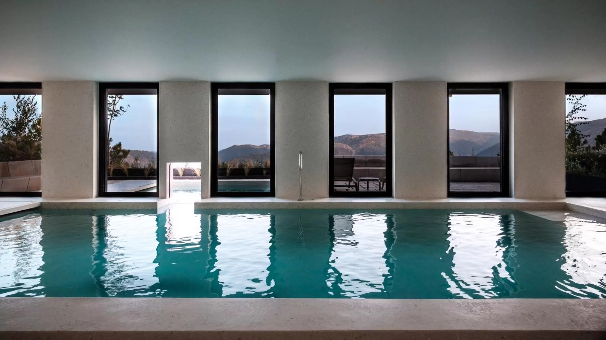 Swimming pool in Casa de São Lourenço - Burel Panorama Hotel - member of Relais & Châteaux