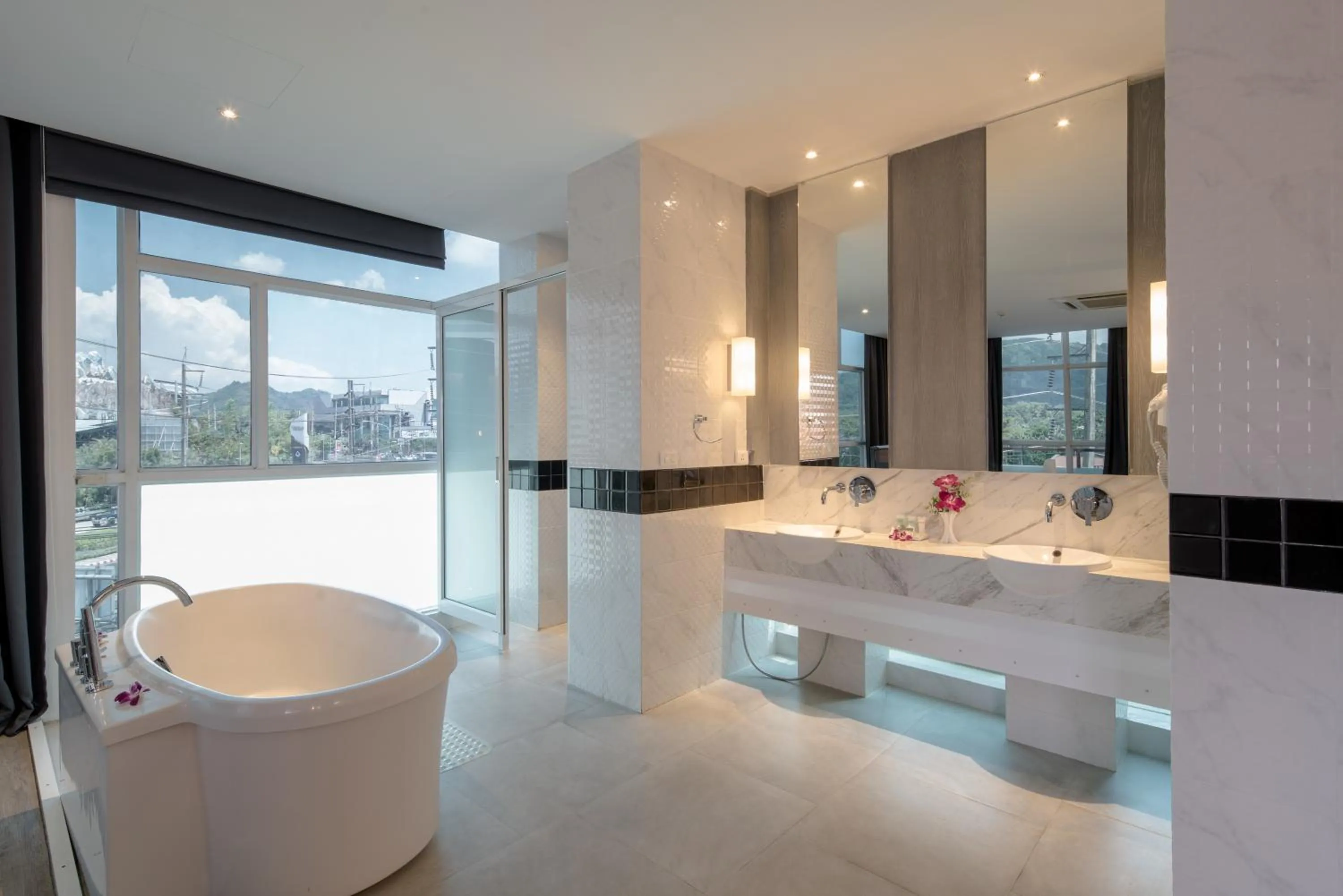 Shower in DARA Hotel - SHA Plus