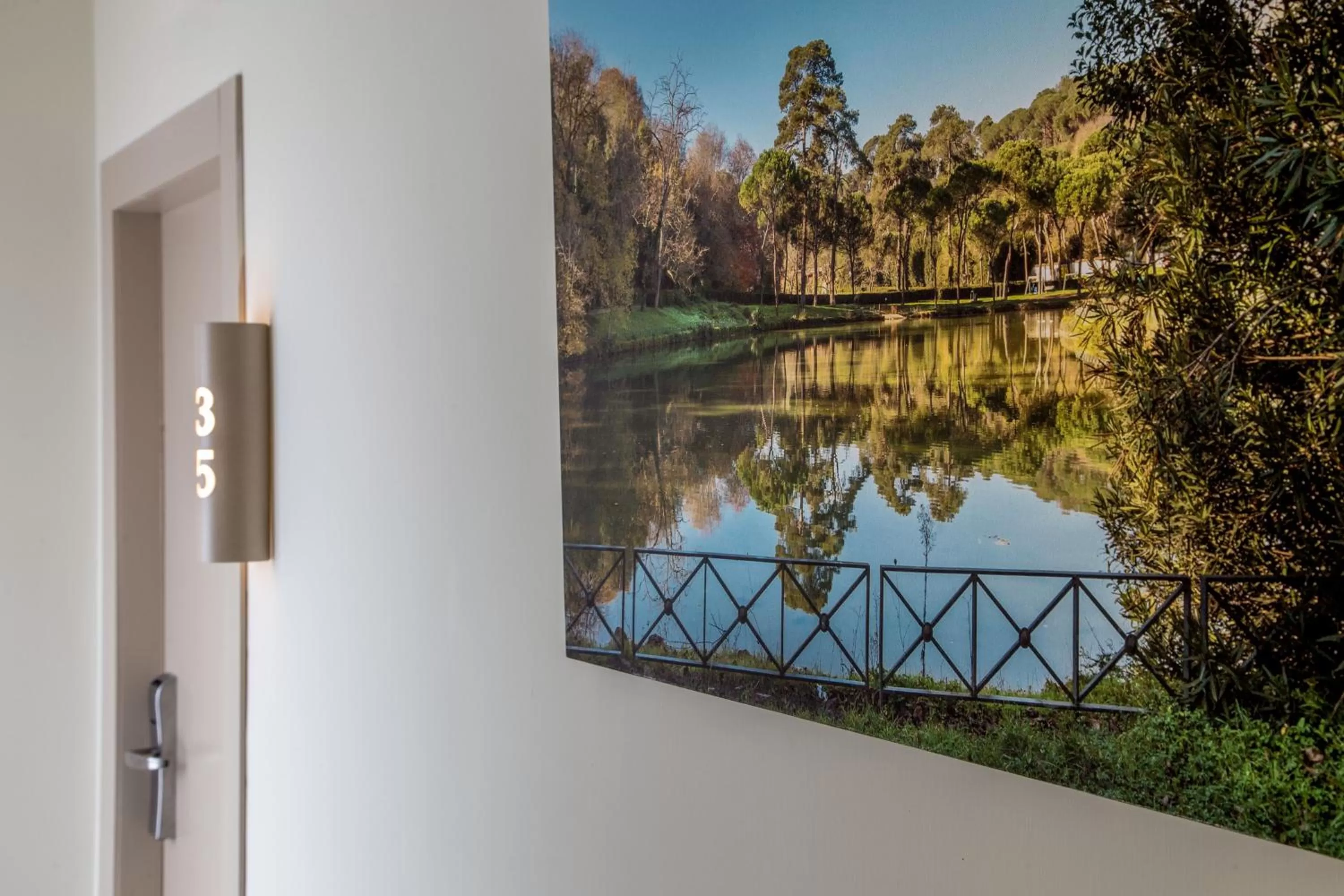 Decorative detail, TV/Entertainment Center in Hotel Villa Grazioli