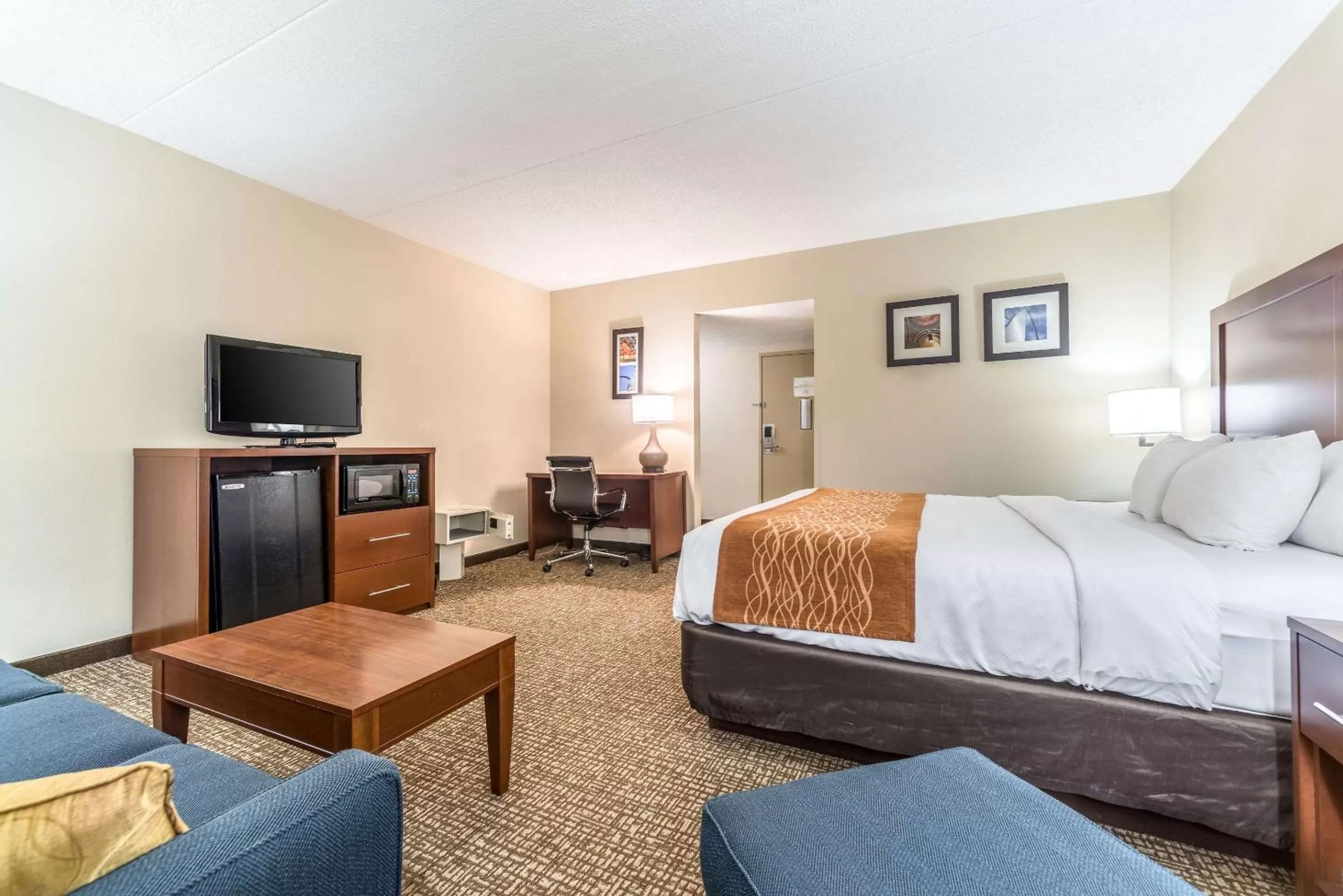 Photo of the whole room, Bed in Comfort Inn Festus-St Louis South