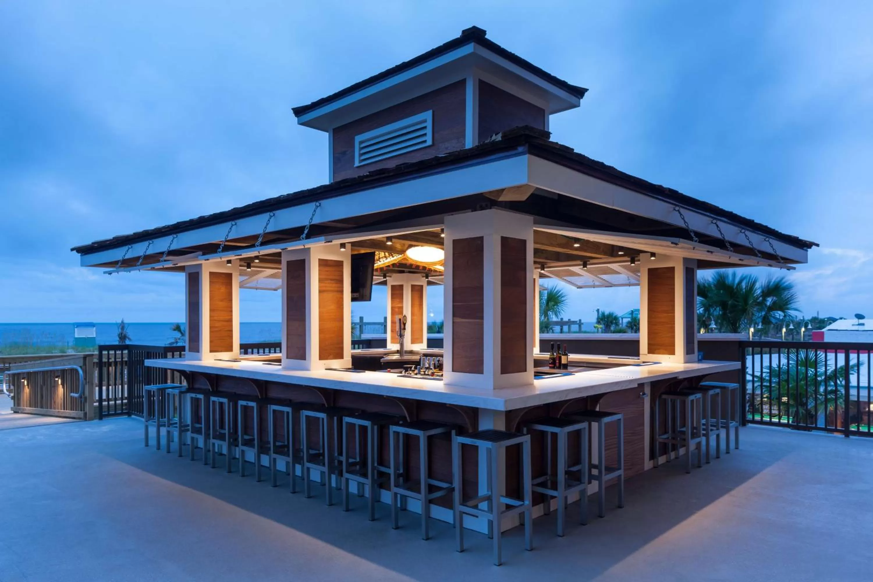 Restaurant/places to eat in Hampton Inn & Suites by Hilton Carolina Beach Oceanfront