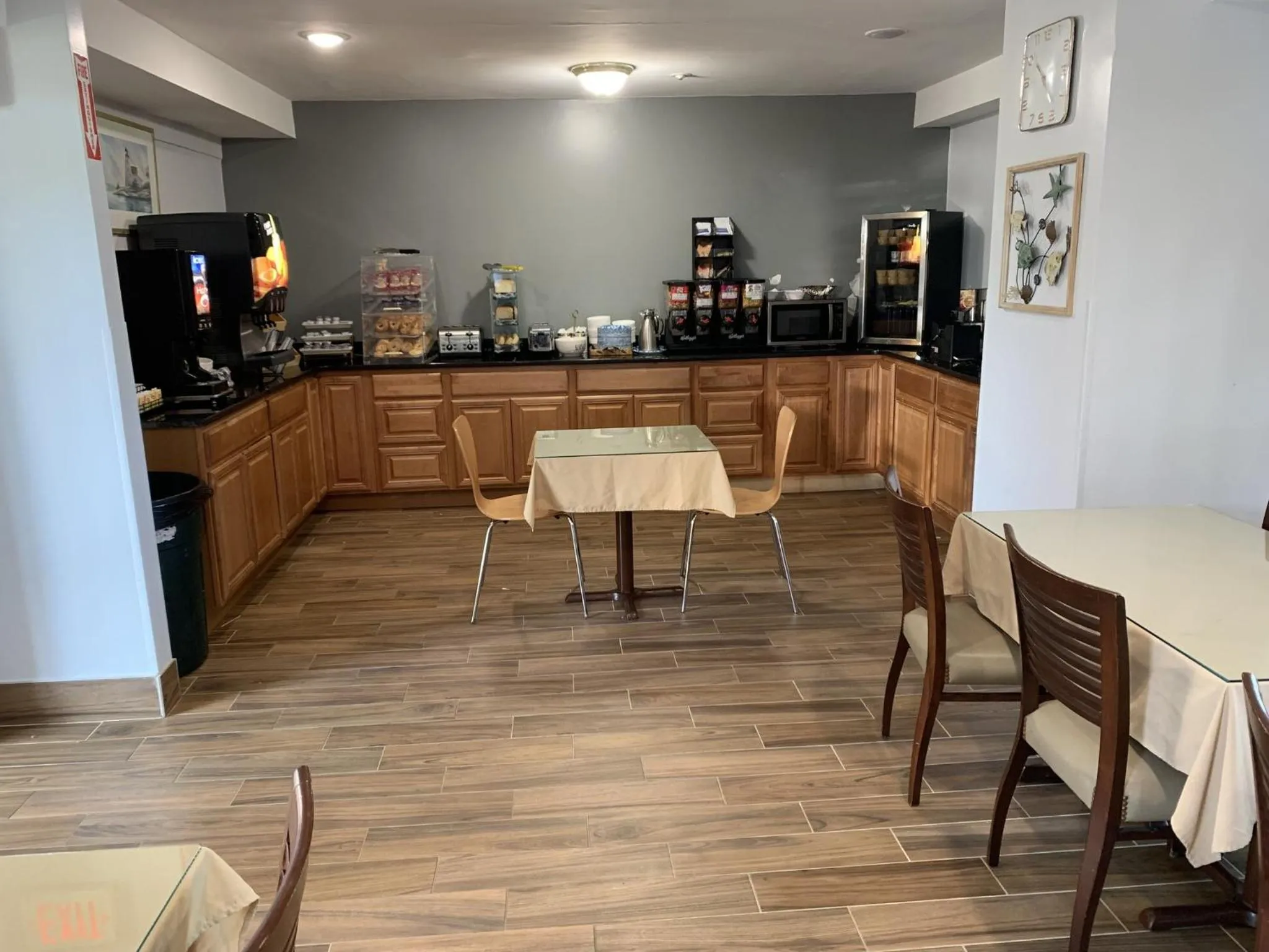 Breakfast in The Mariner Resort Cape Cod by The Red Collection