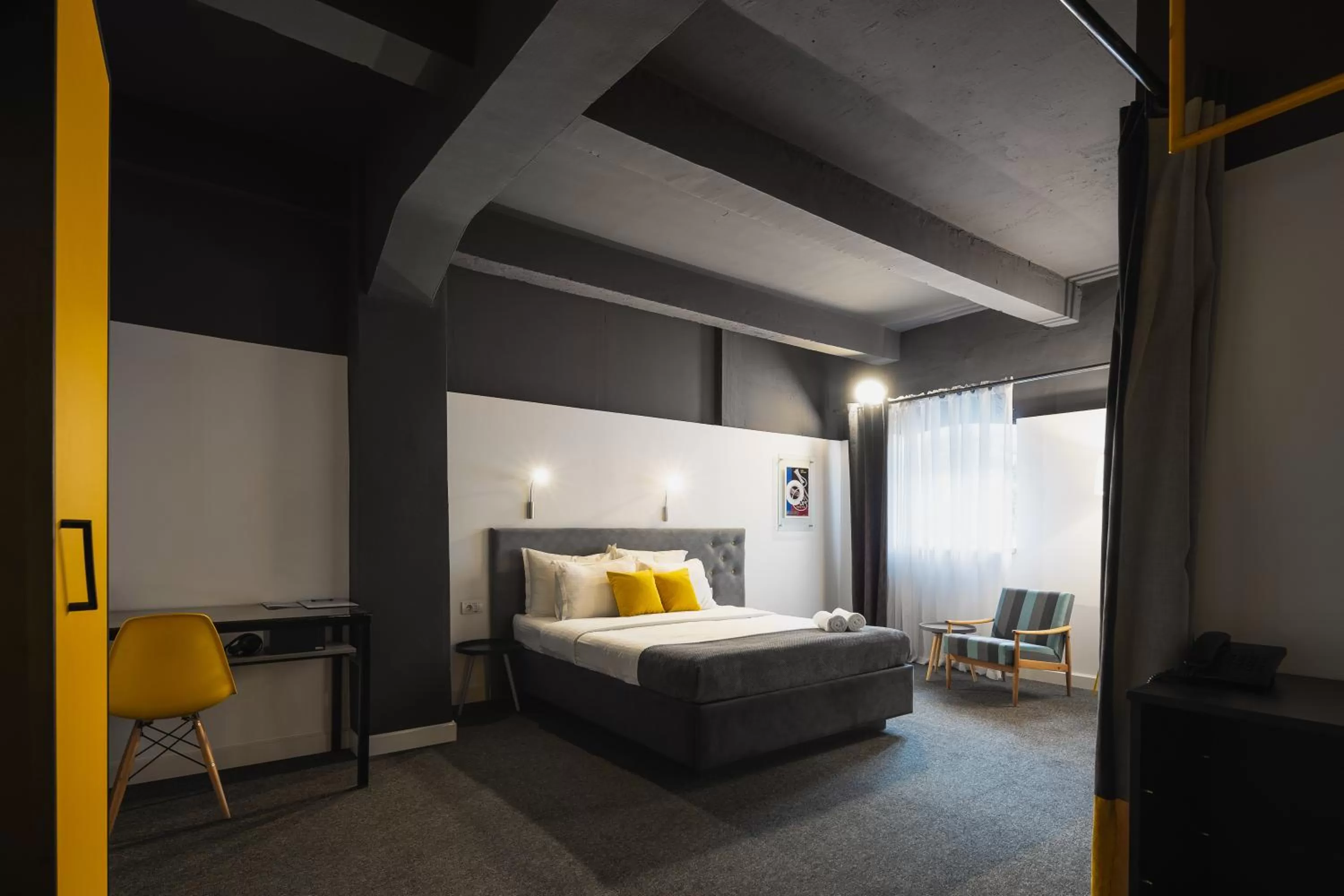 Seating area, Bed in Hotel Bohemian Garni - Skadarlija