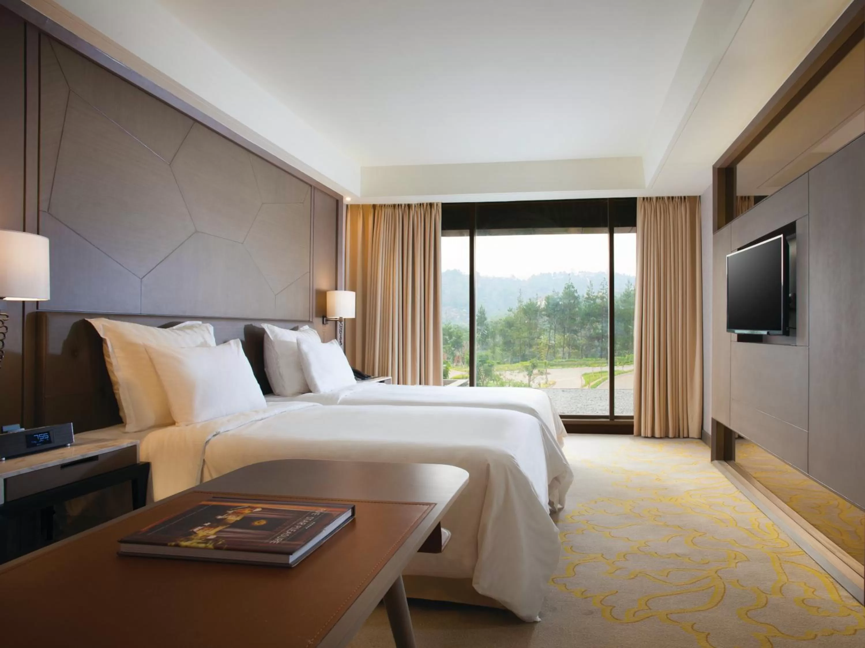 Photo of the whole room, Bed in InterContinental Bandung Dago Pakar by IHG