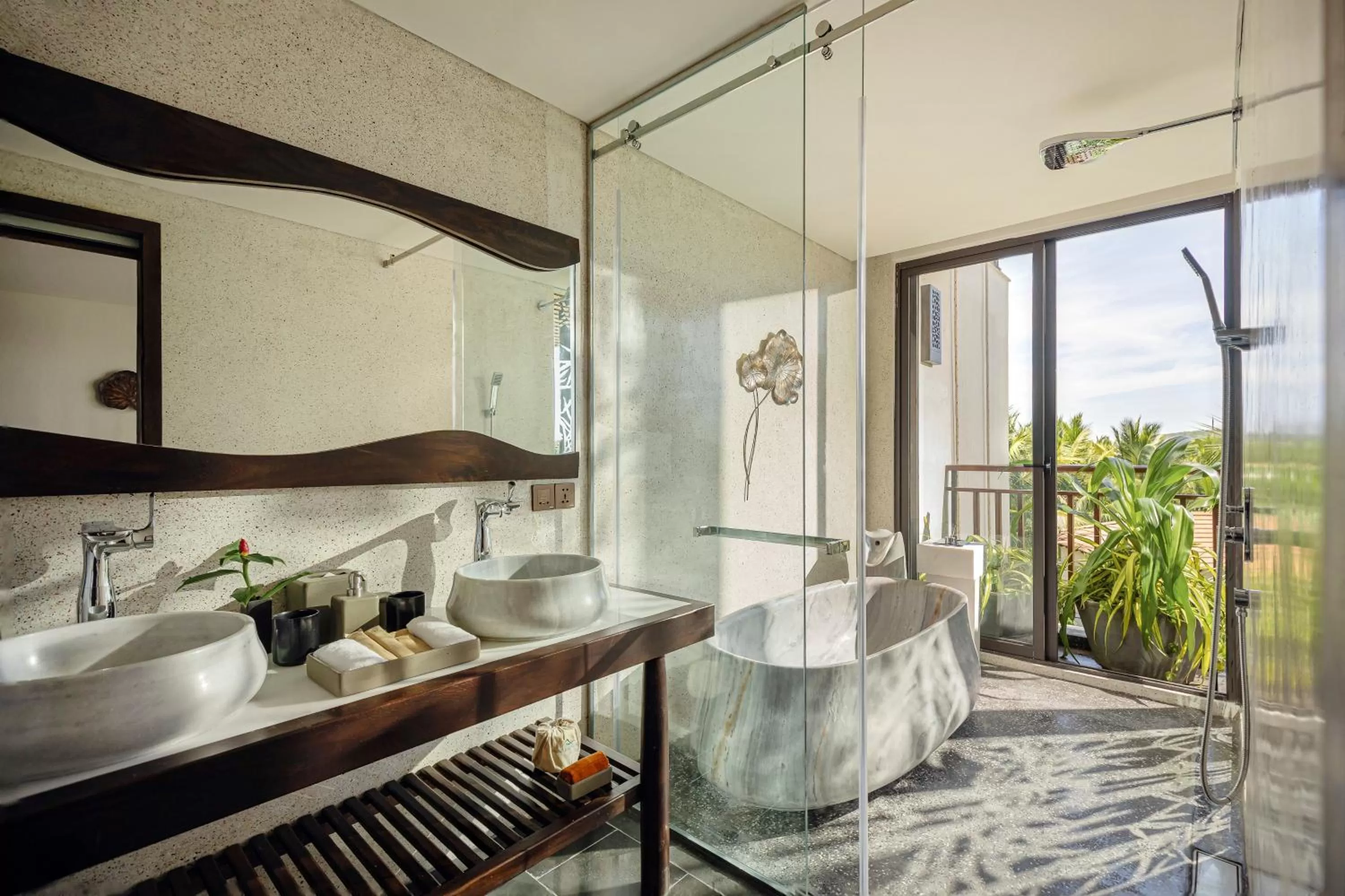 Shower in Amiana Resort Nha Trang