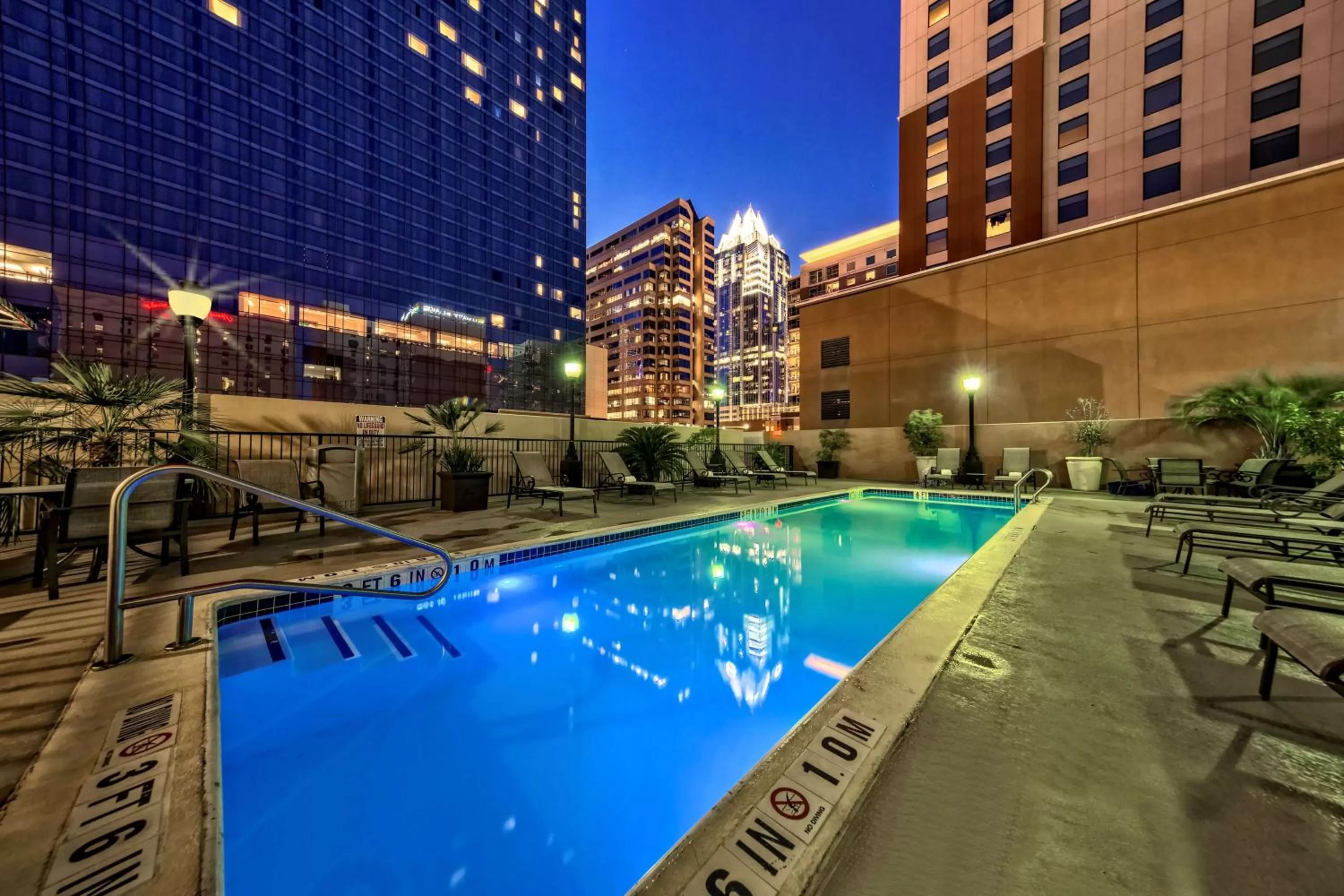 Pool view in Hampton Inn & Suites Austin - Downtown