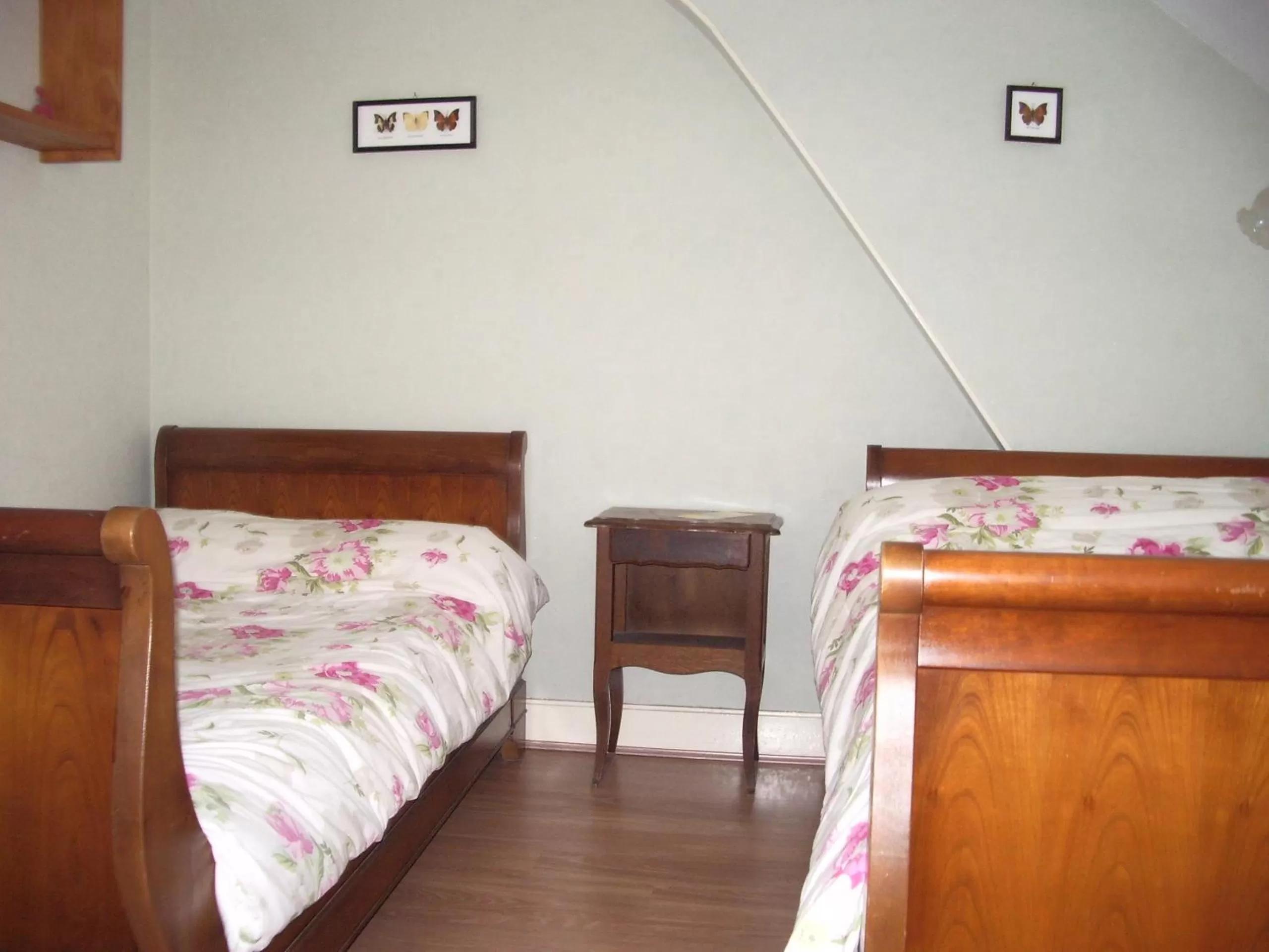 Bedroom, Bed in Les Glycines