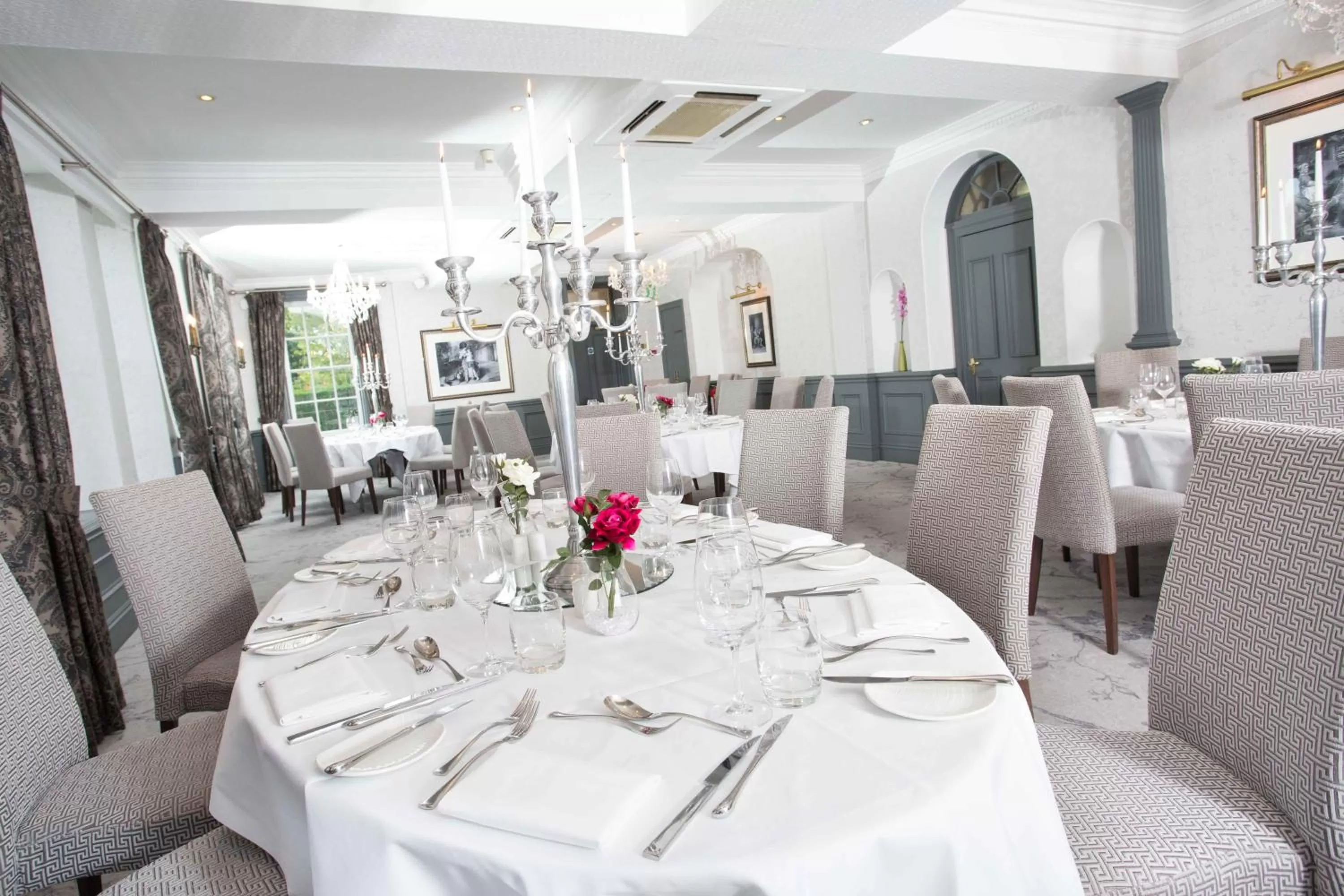 Dining area in Kingsmills Hotel