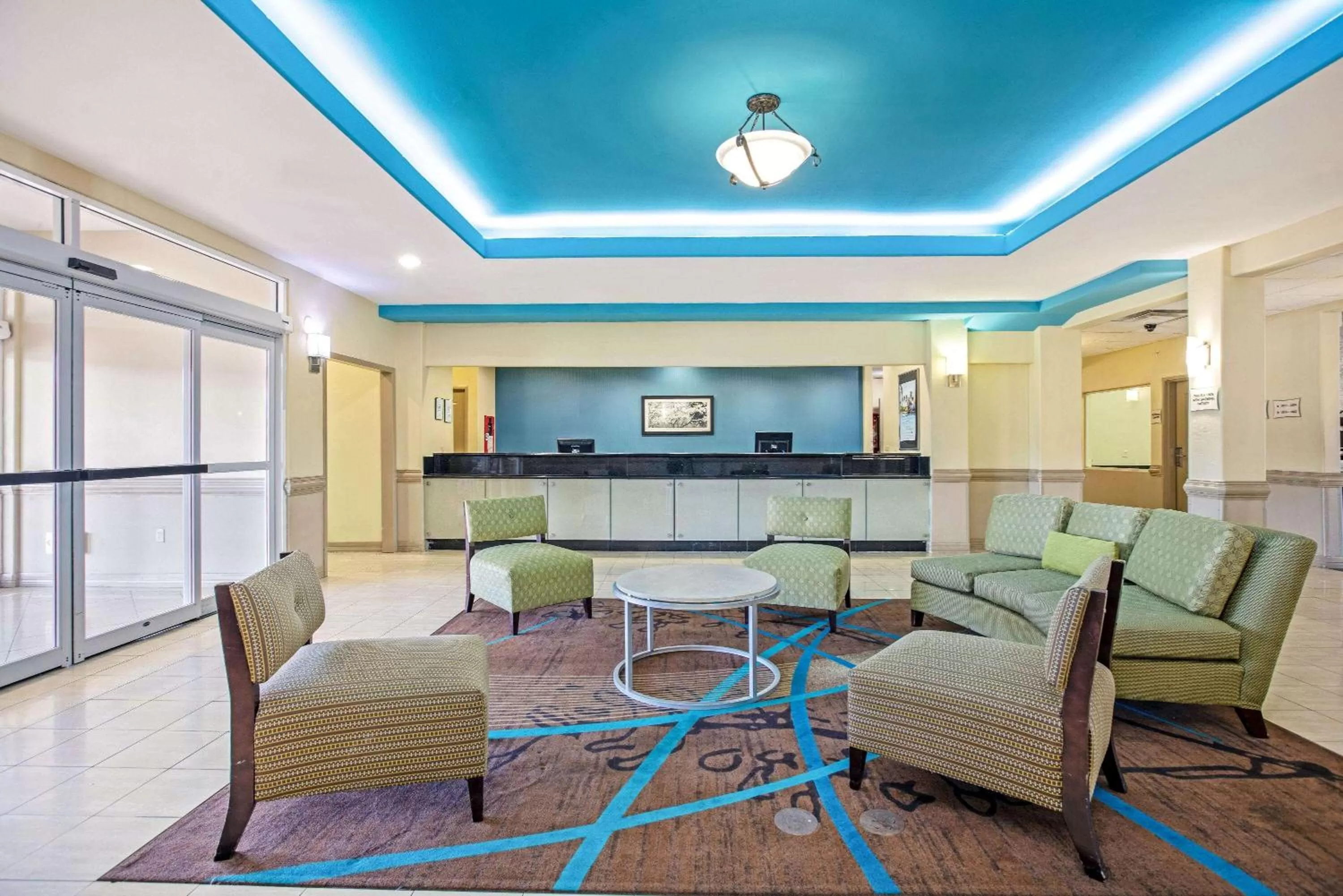 Lobby or reception in La Quinta by Wyndham Corpus Christi Airport