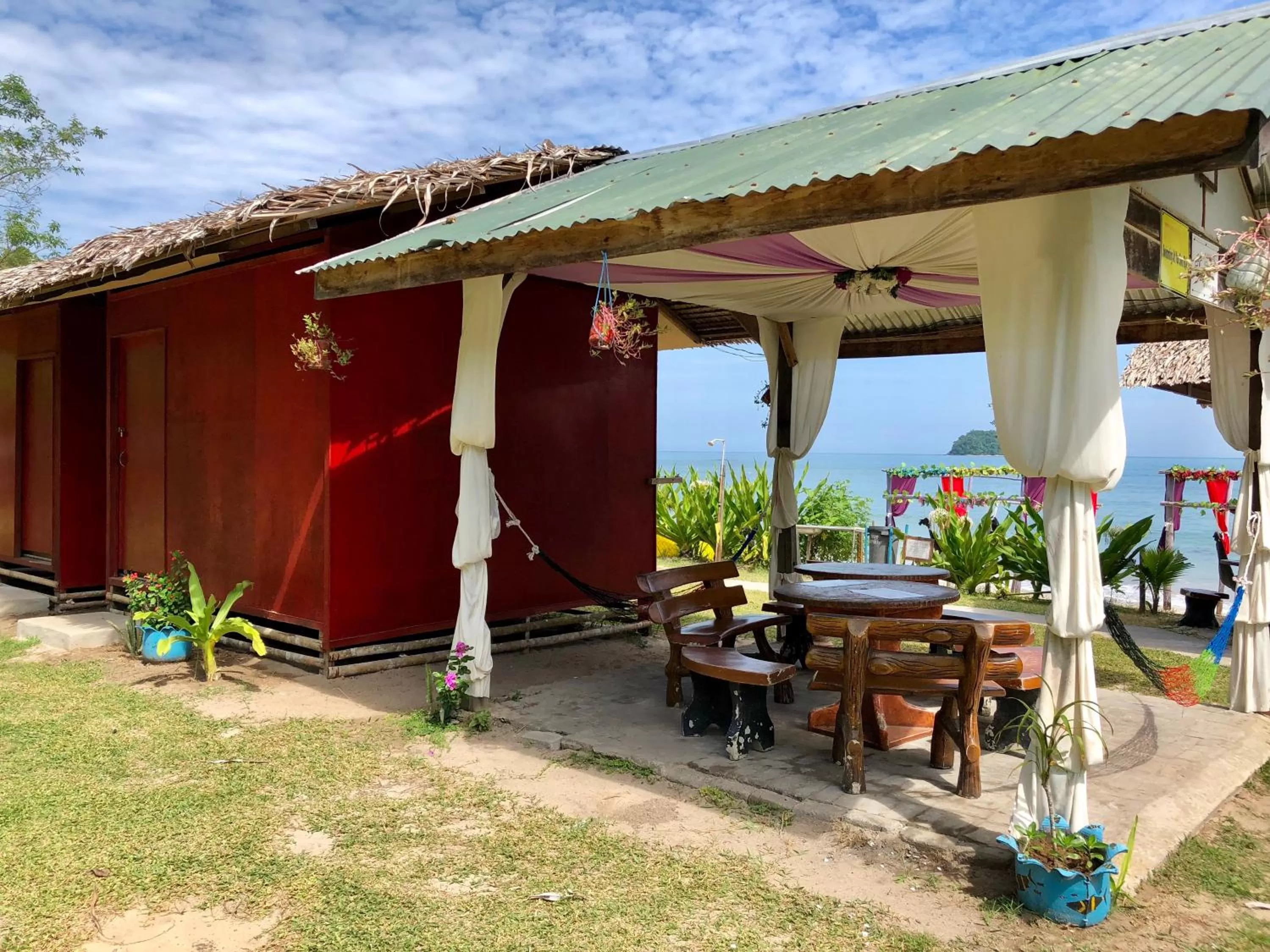 Dragon Pearl Beach Resort