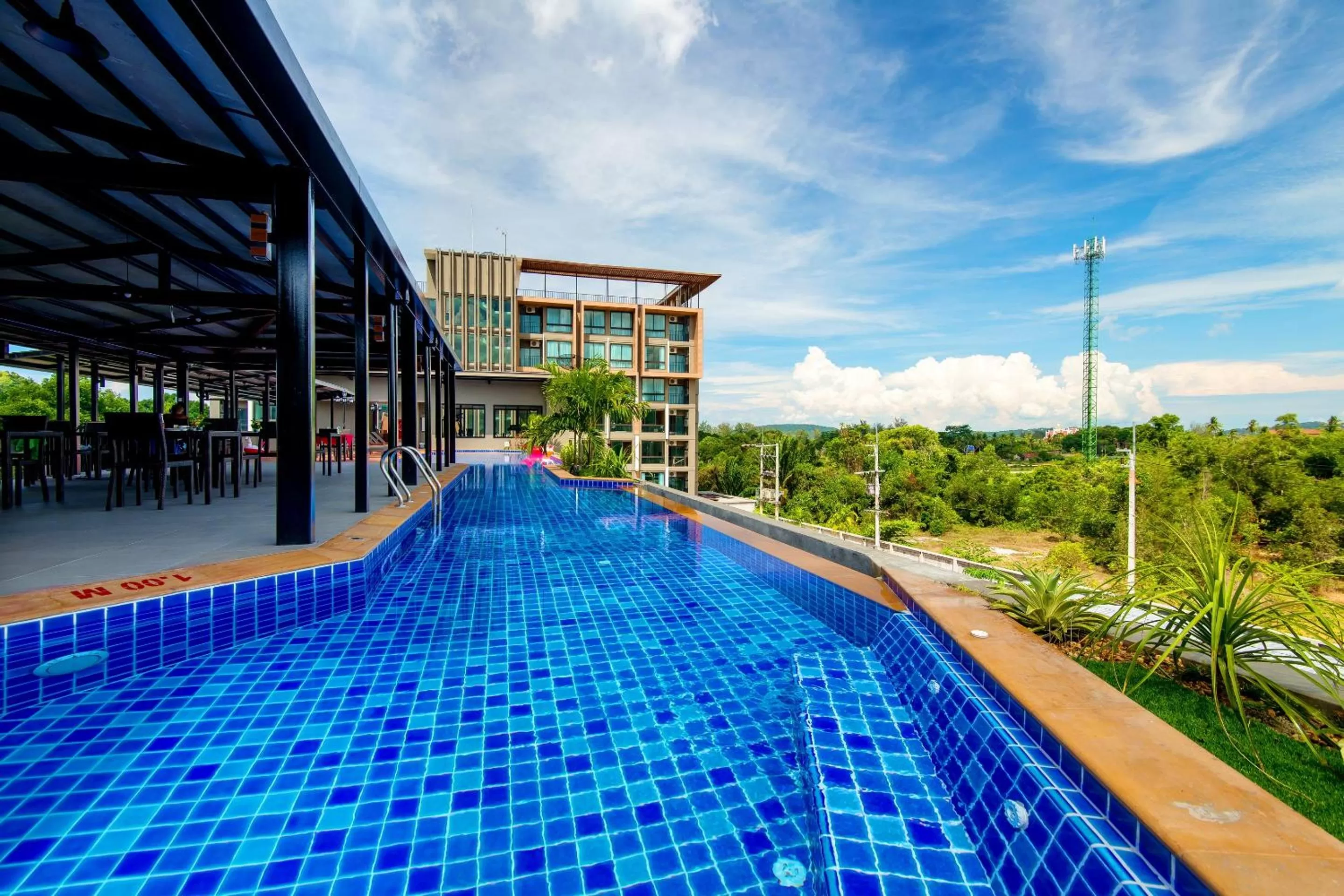 Swimming pool in Phu Dahla Residences