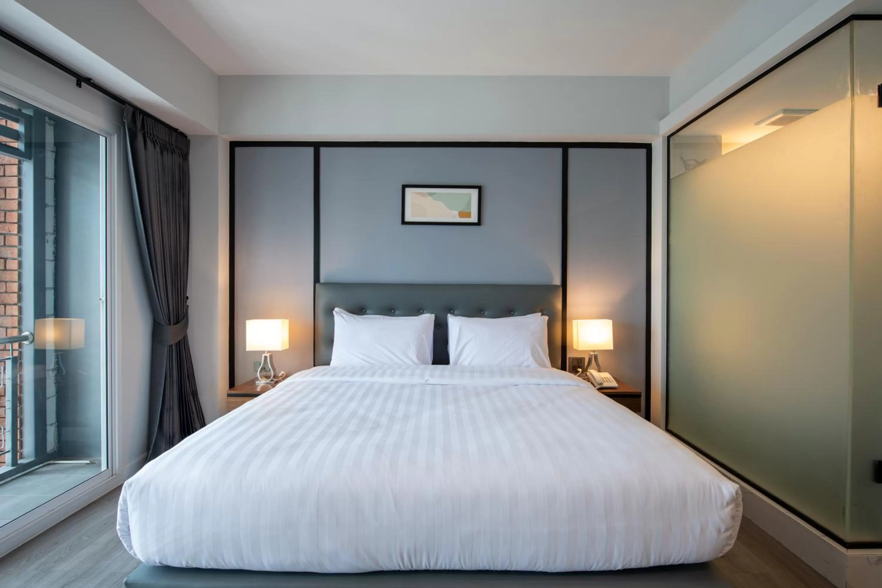 Bed in Mayson Place Hotel