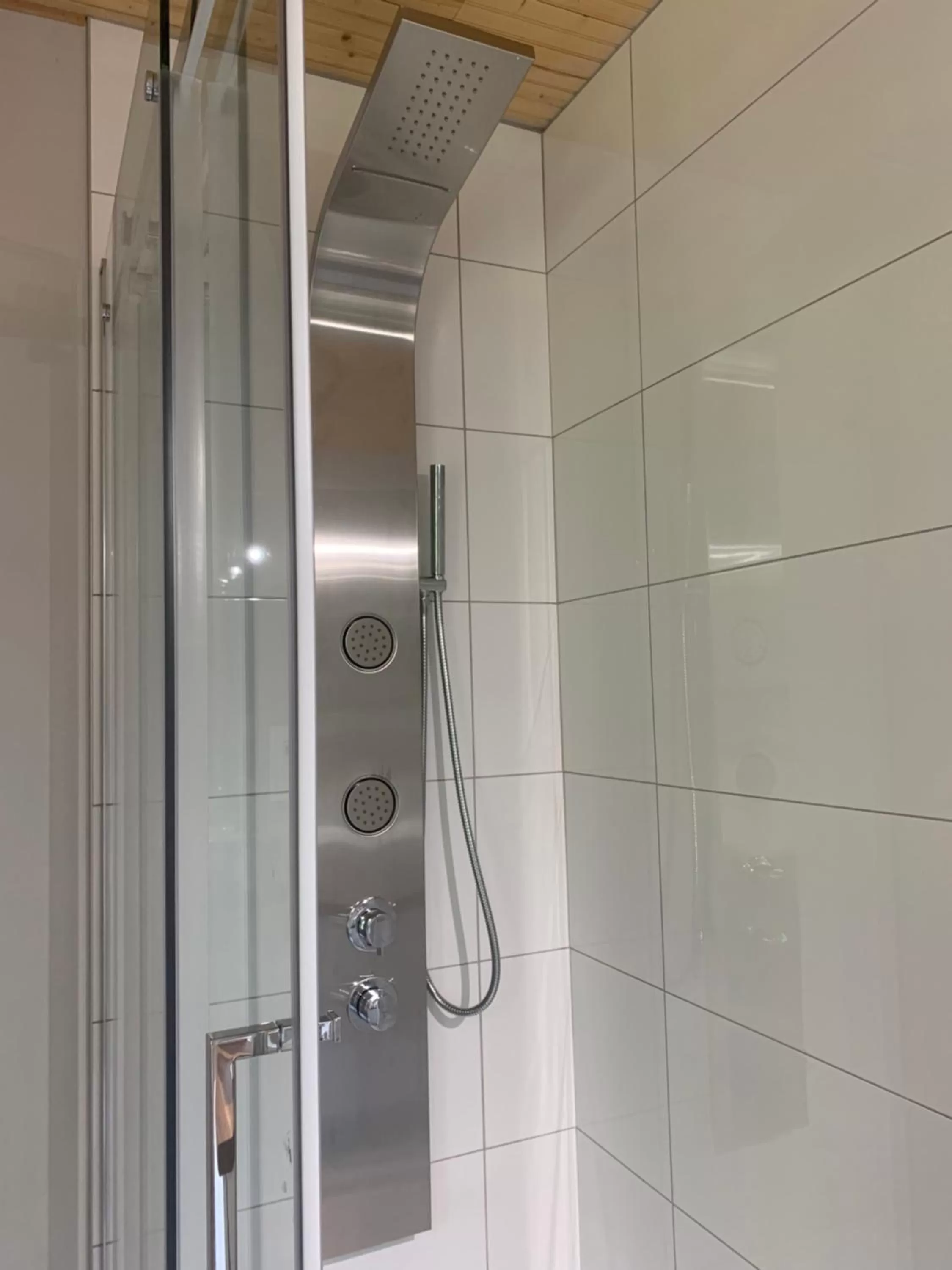 Shower in Manoir Alegria