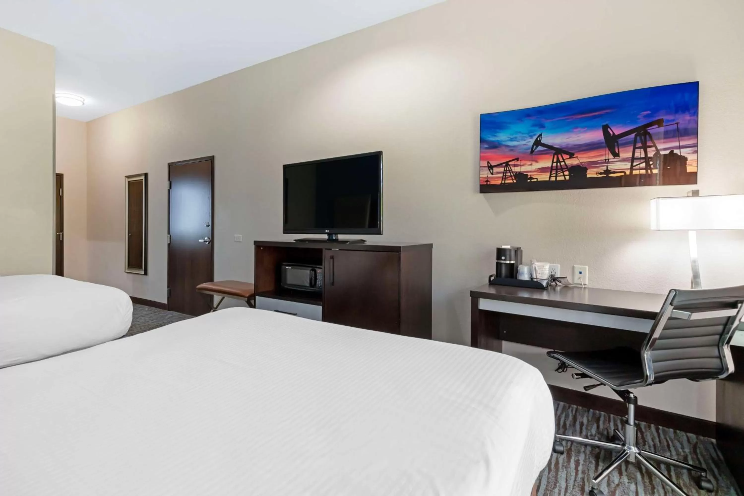 Bedroom, Bed in Best Western Plus Pleasanton Hotel