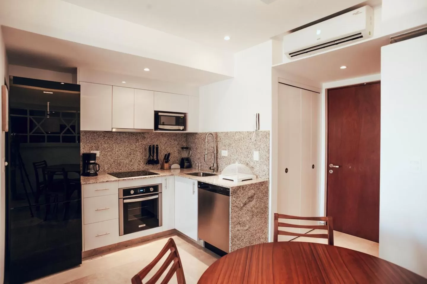Kitchen or kitchenette in Antera Hotel & Residences