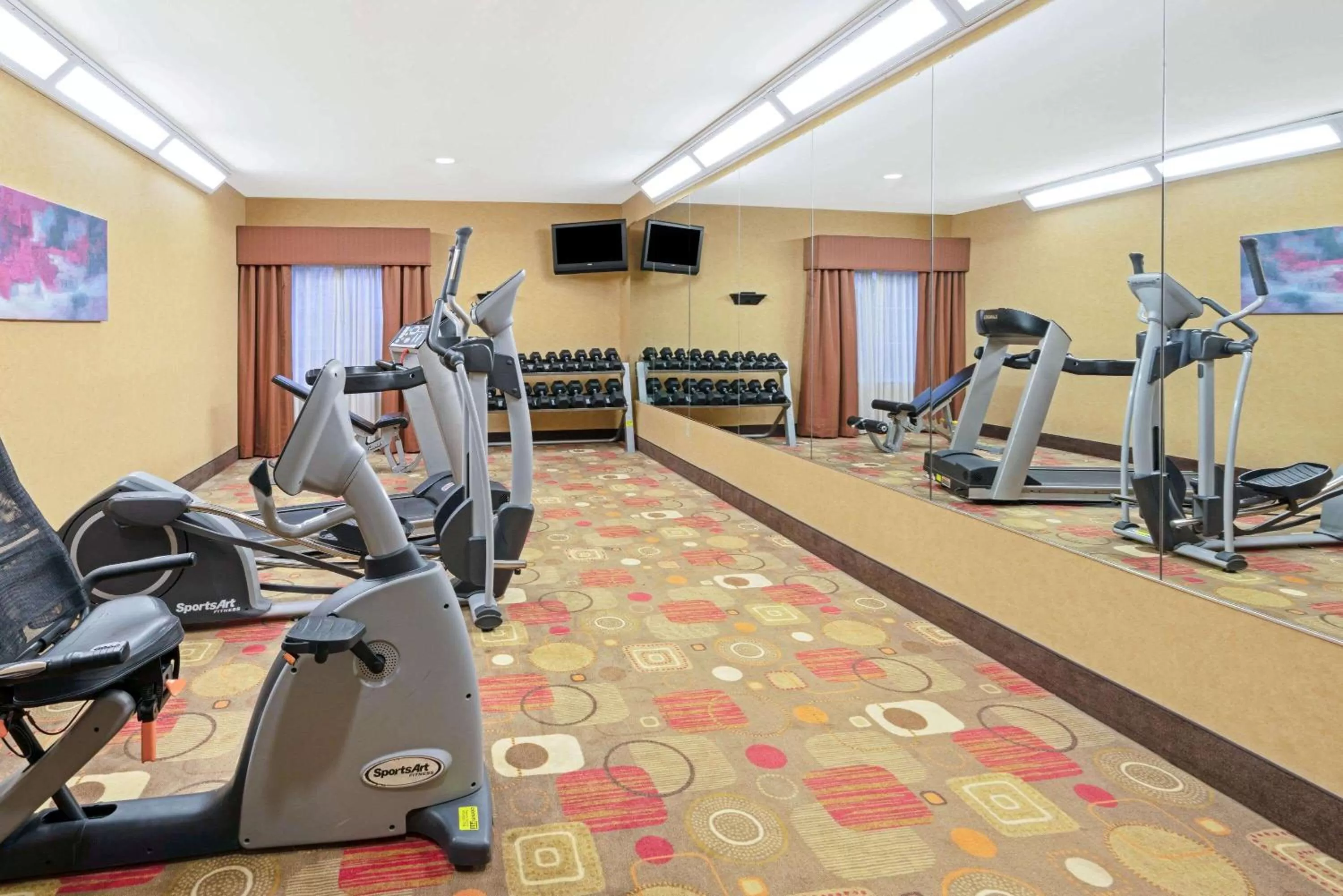 Fitness centre/facilities in La Quinta by Wyndham Stillwater -University Area