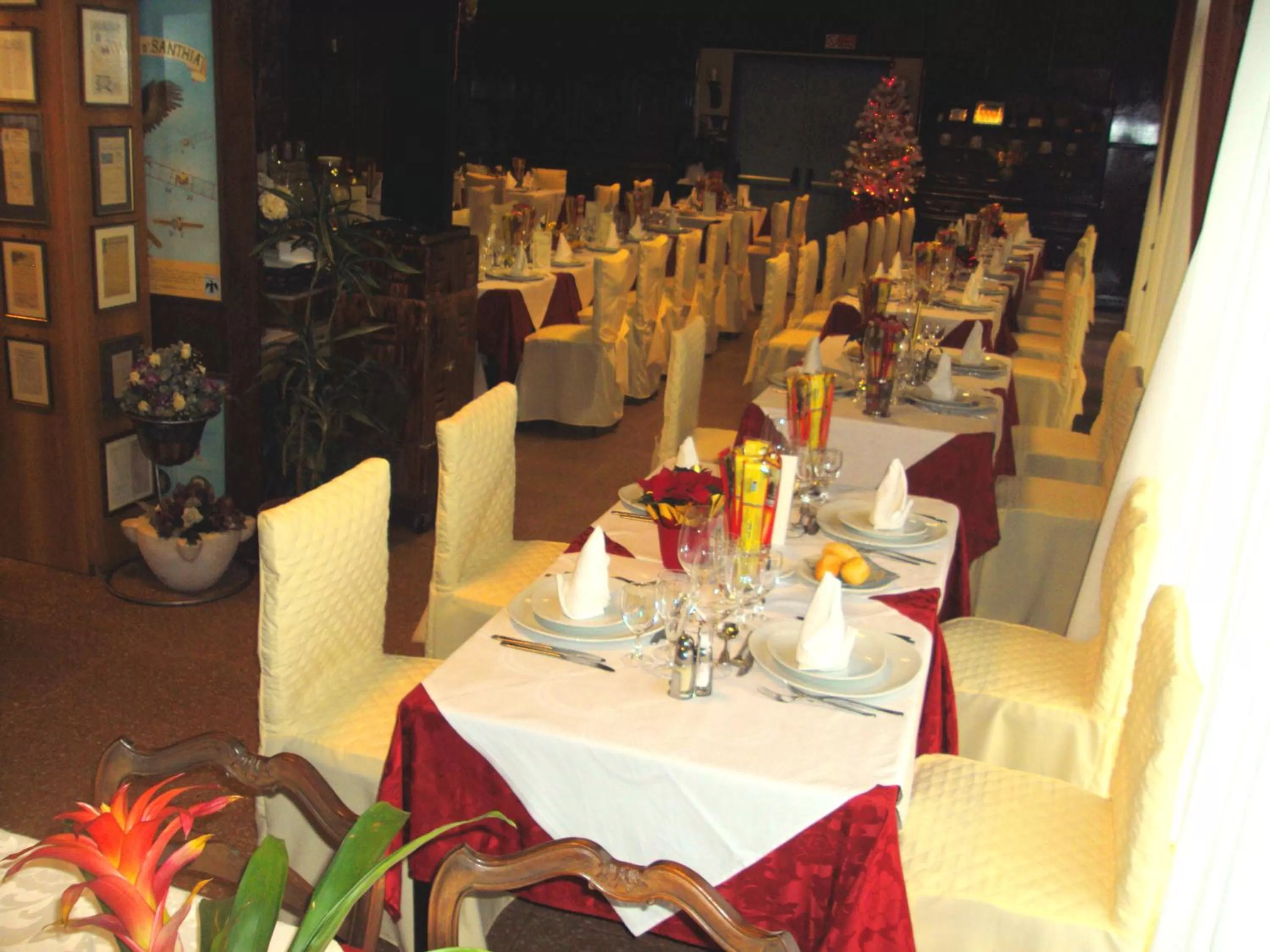 Restaurant/places to eat in hotel ristorante vittoria