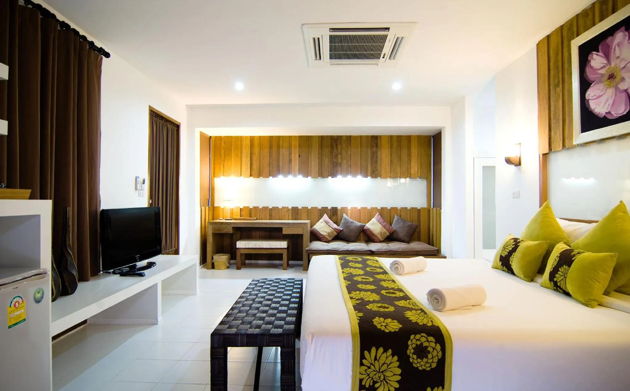 Bedroom, Bed in Lawana Escape