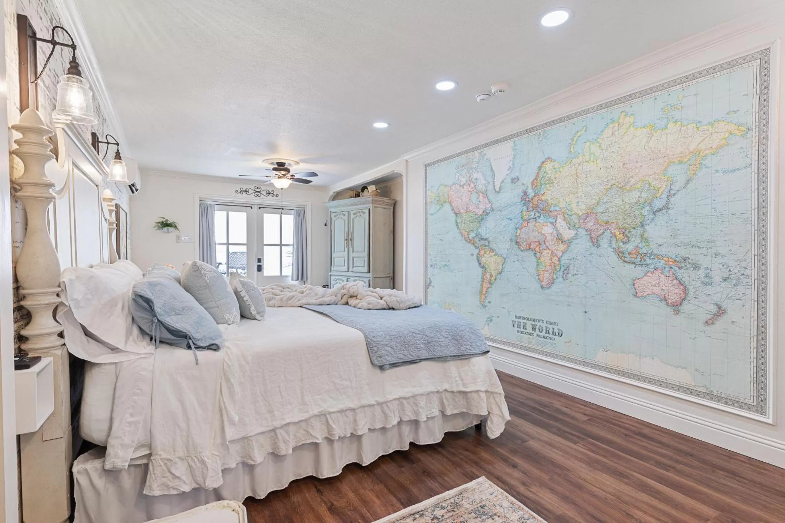 Bed in The Old Liberty Schoolhouse