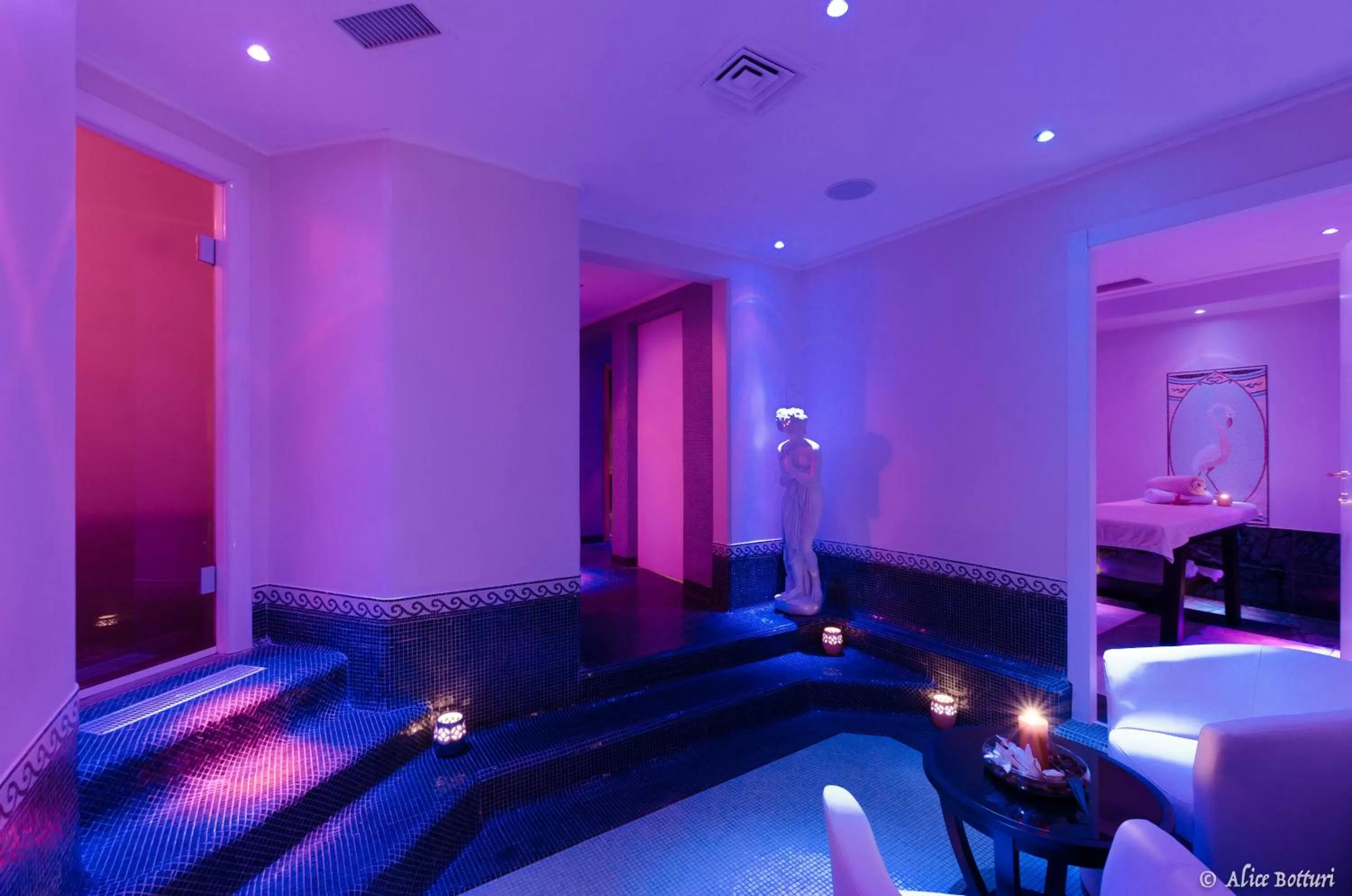 Spa and wellness centre/facilities in Sina De La Ville