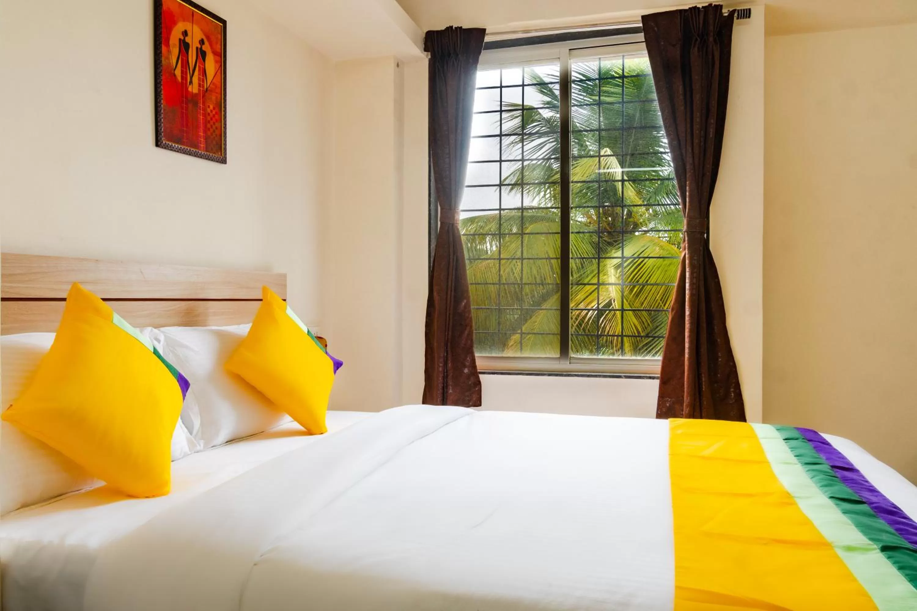 Bed in Itsy By Treebo - Opal Suites