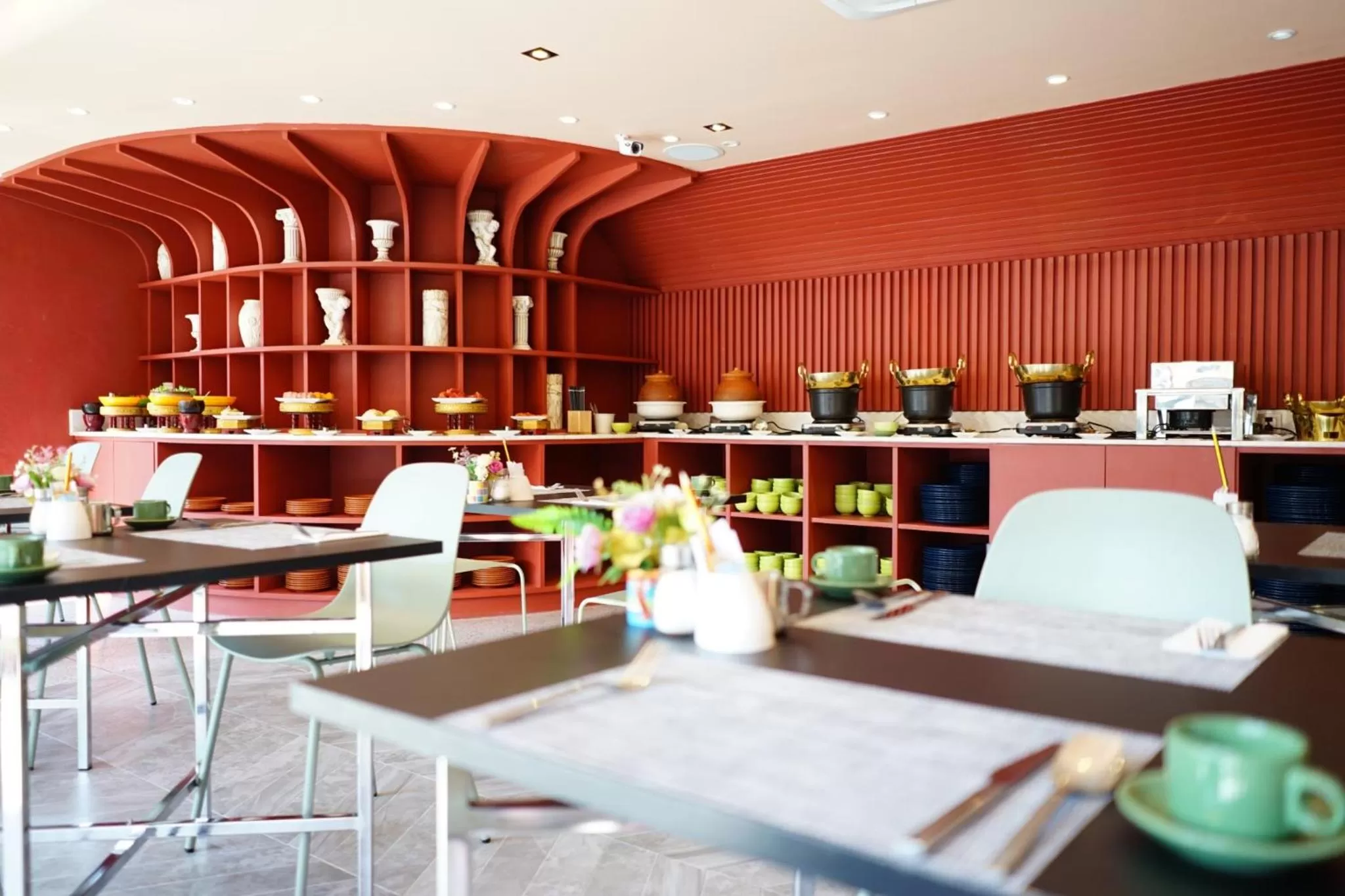 Restaurant/places to eat in 4 Monkeys Hotel