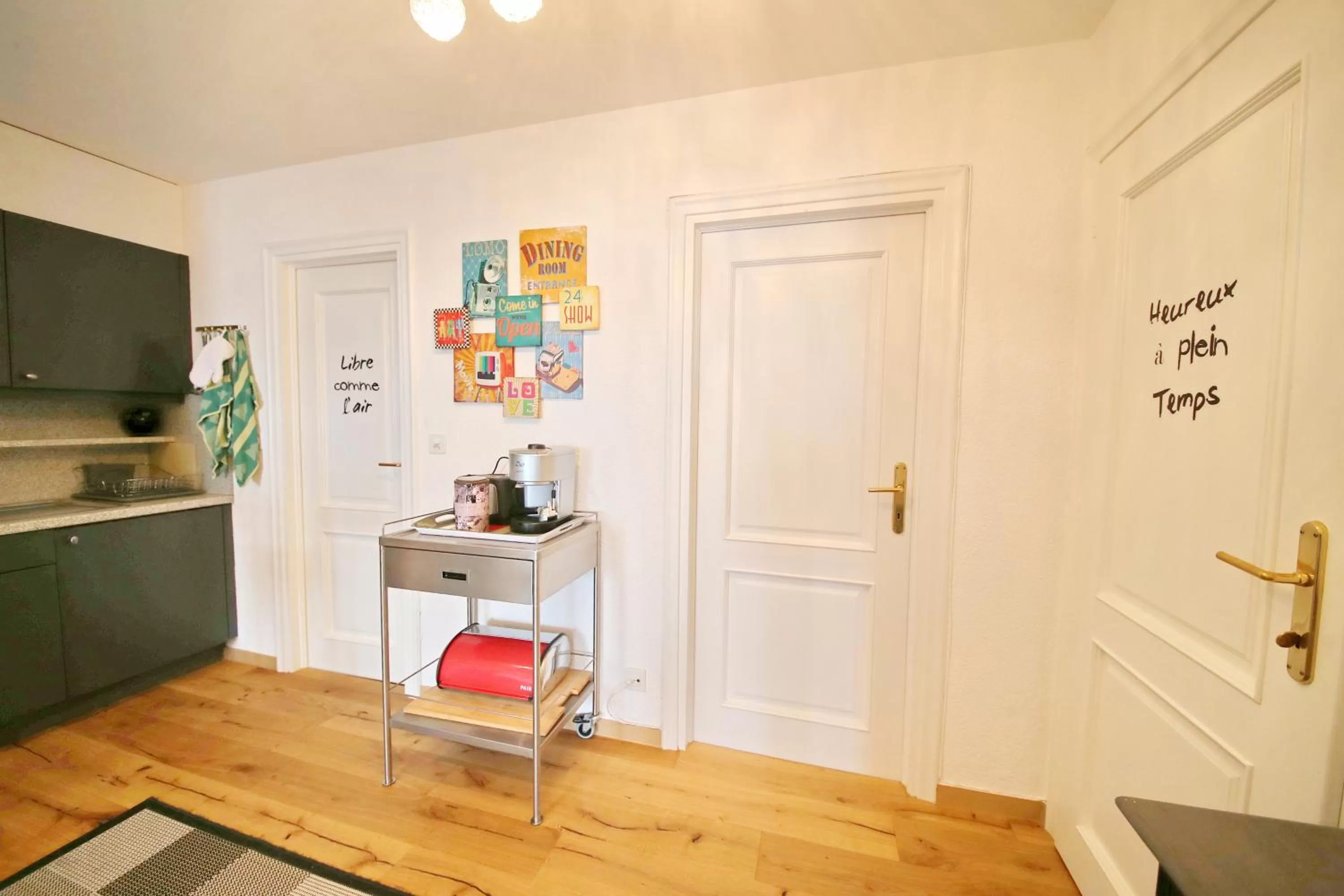 TV/Entertainment Center in B&B Corseaux Beach & Riviera Beach